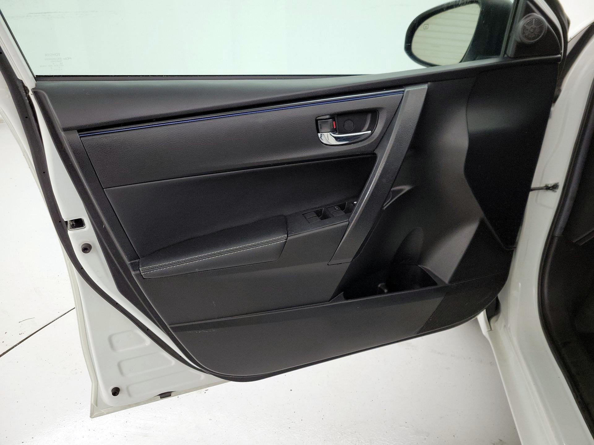 Thumbnail: 2019 Toyota Corolla - 12