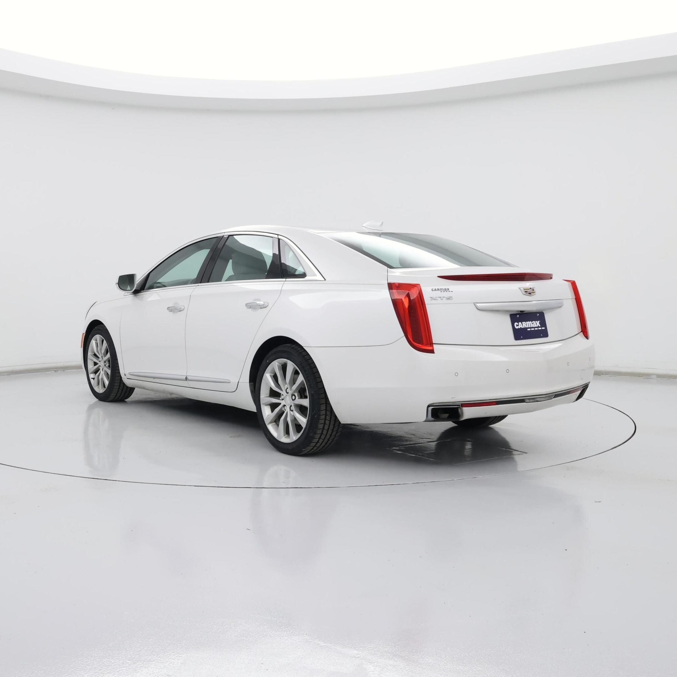 Thumbnail: 2017 Cadillac XTS - 2
