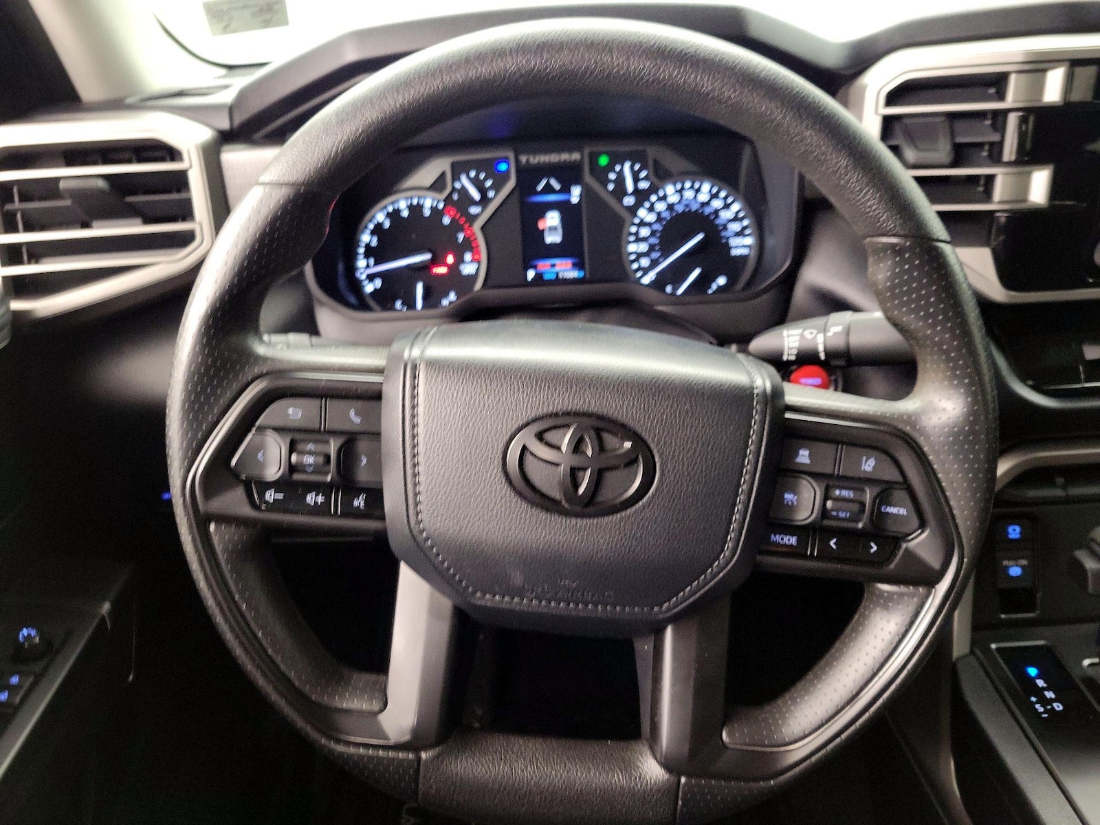 2022 Toyota Tundra SR5 - Photo 11