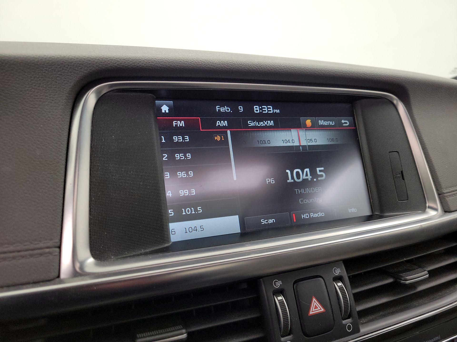 Thumbnail: 2017 Kia Optima - 16