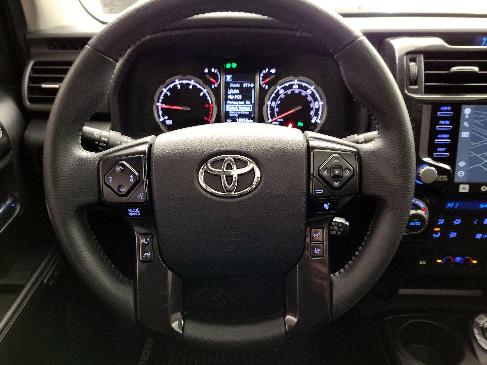 Thumbnail: 2021 Toyota 4Runner - 10