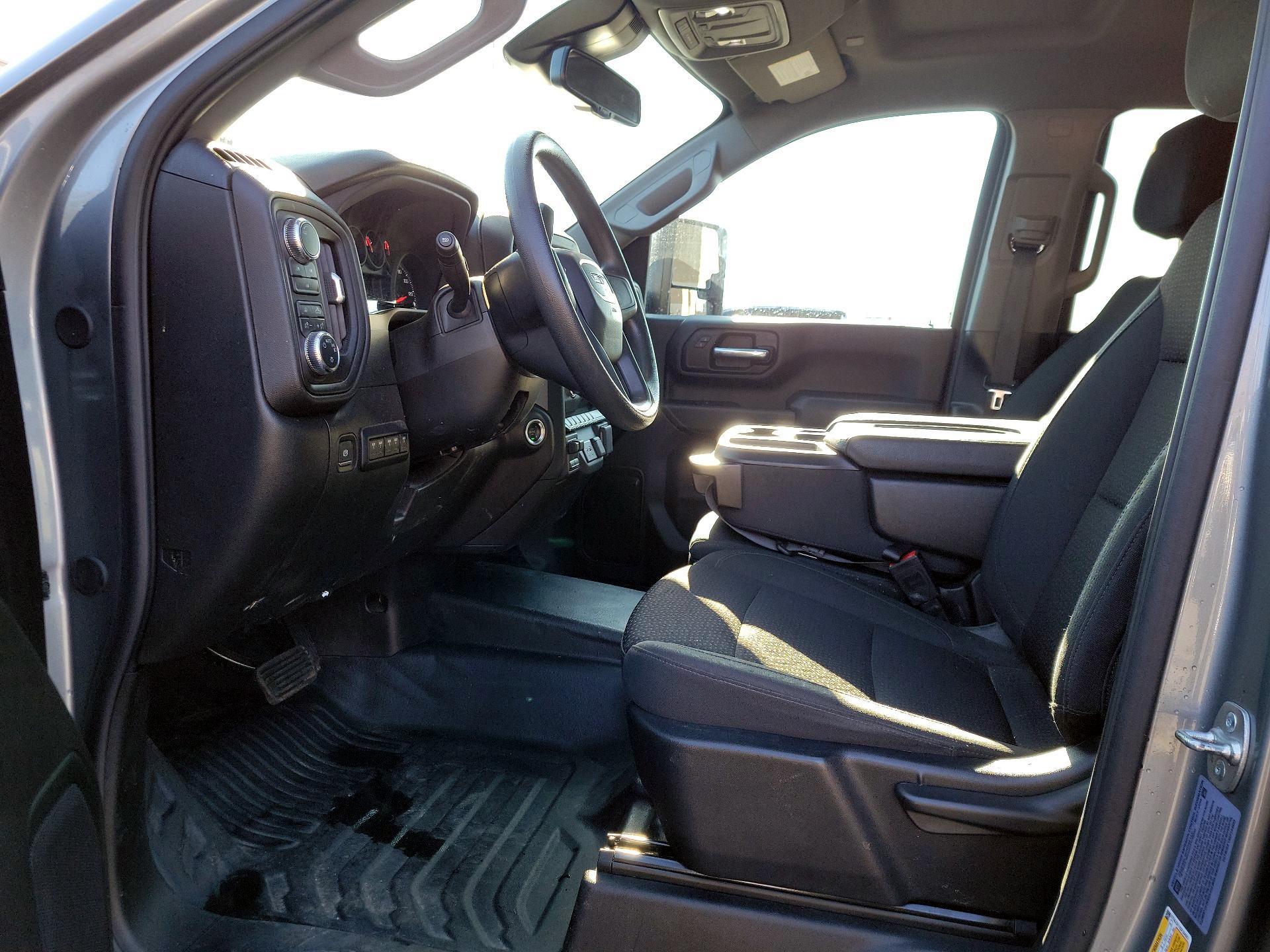 Thumbnail: 2025 GMC Sierra 3500 - 9