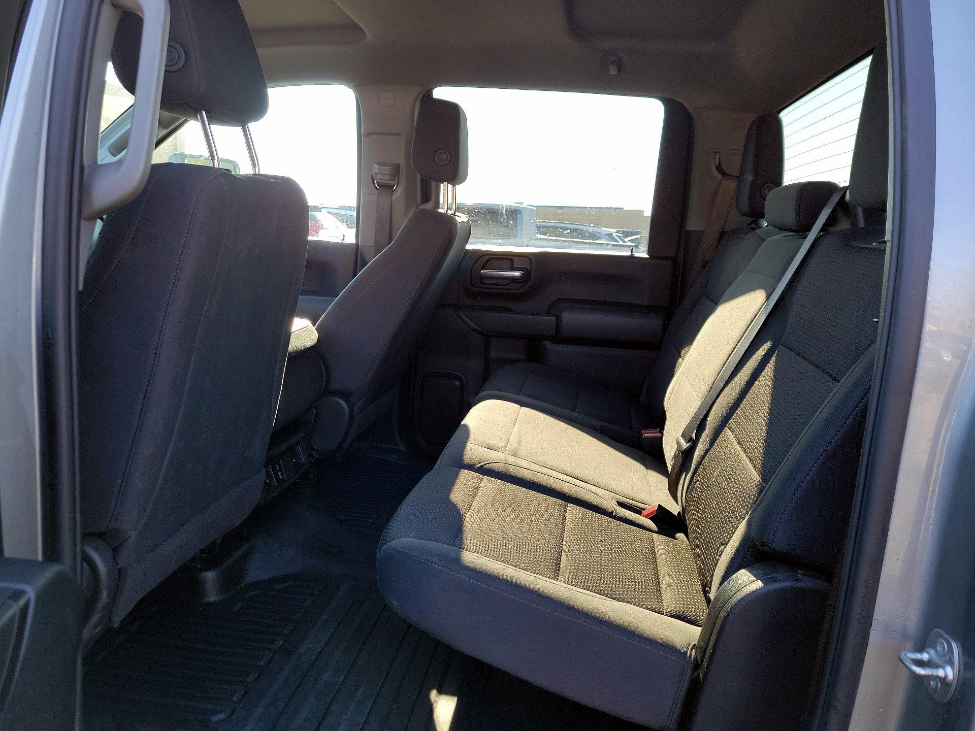 Thumbnail: 2025 GMC Sierra 3500 - 17