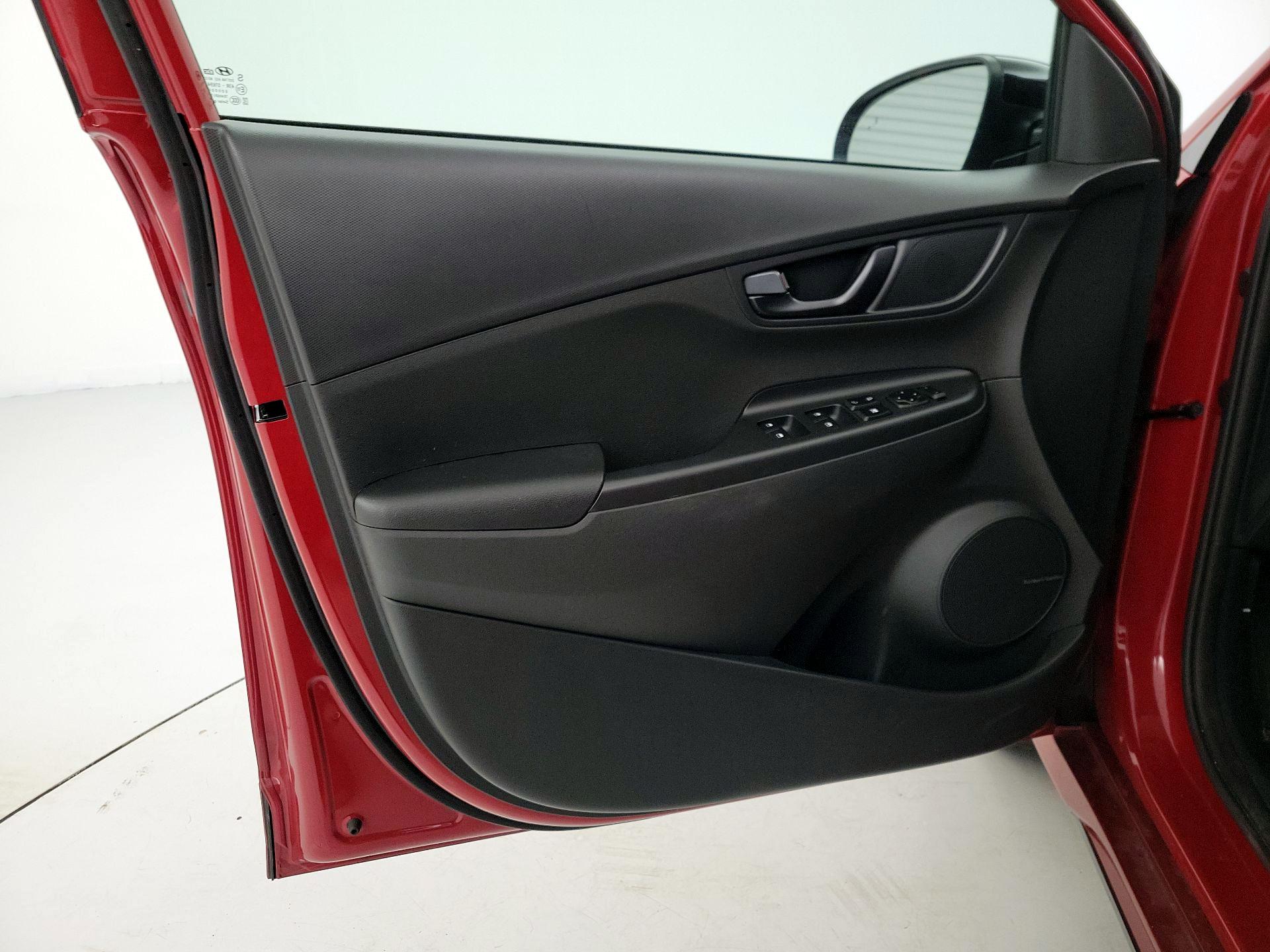 Thumbnail: 2022 Hyundai Kona - 12