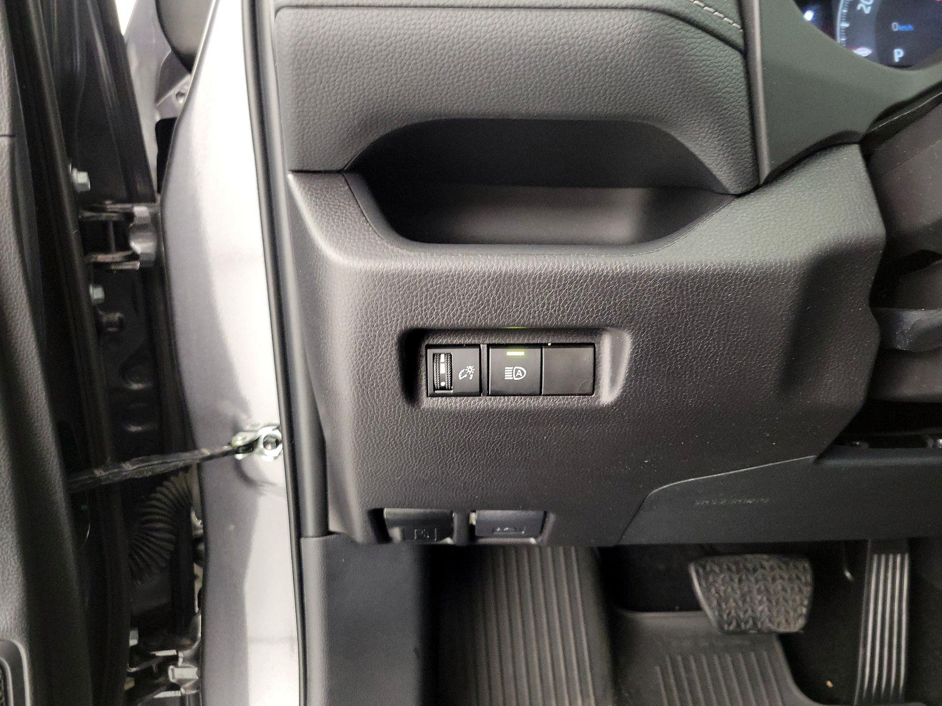 Thumbnail: 2025 Toyota RAV4 - 13