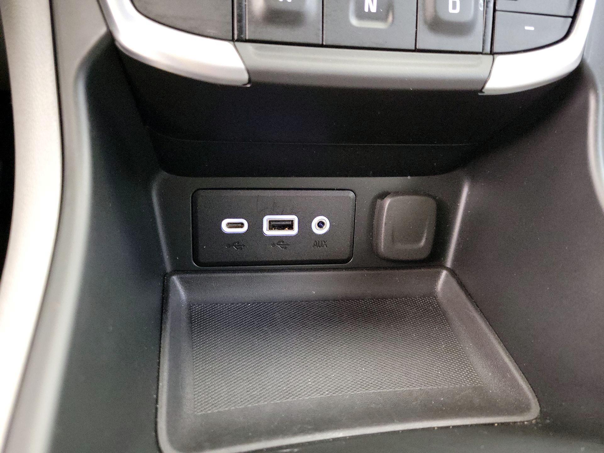 Thumbnail: 2022 GMC Terrain - 18