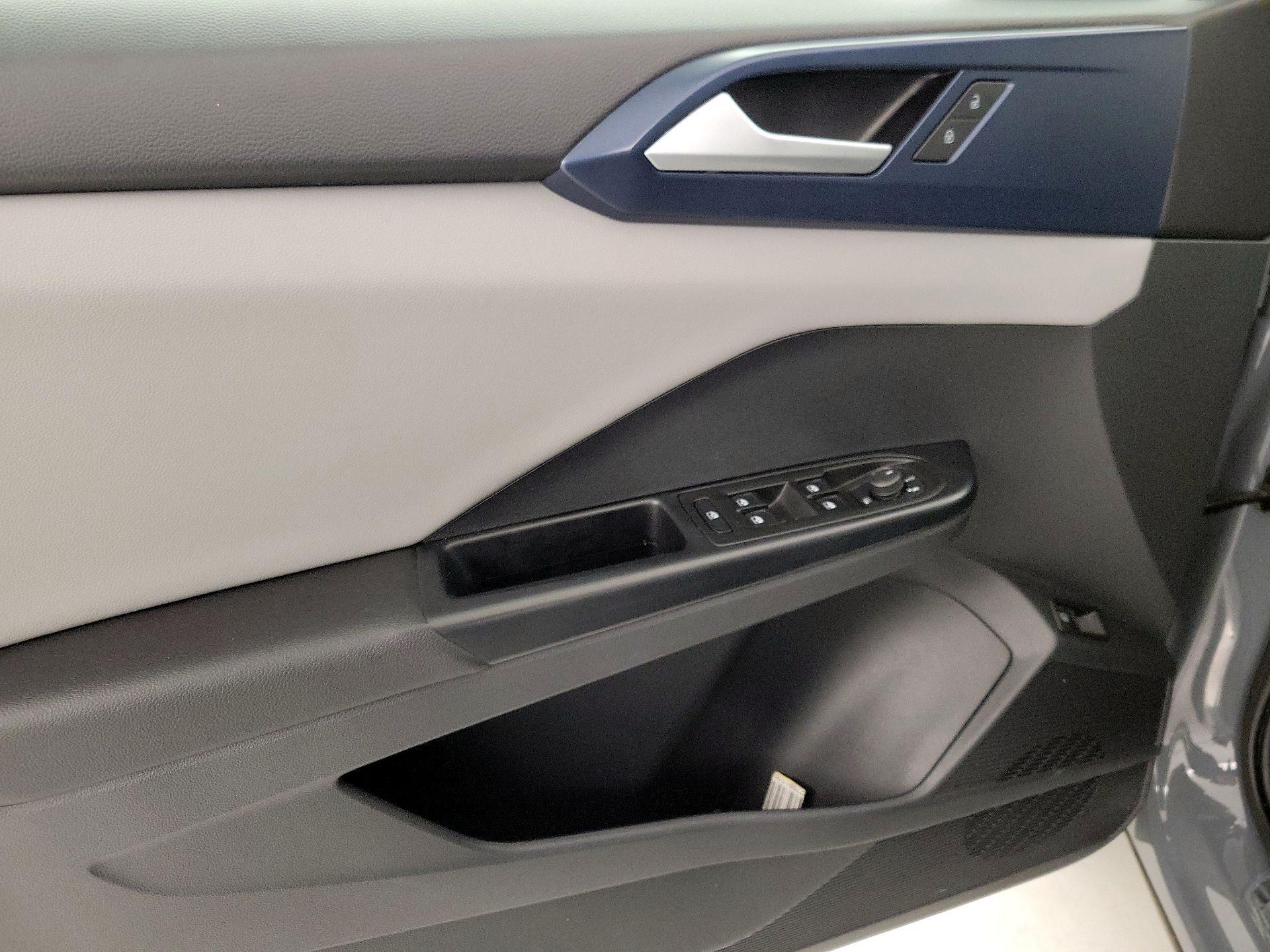 Thumbnail: 2023 Volkswagen Taos - 12