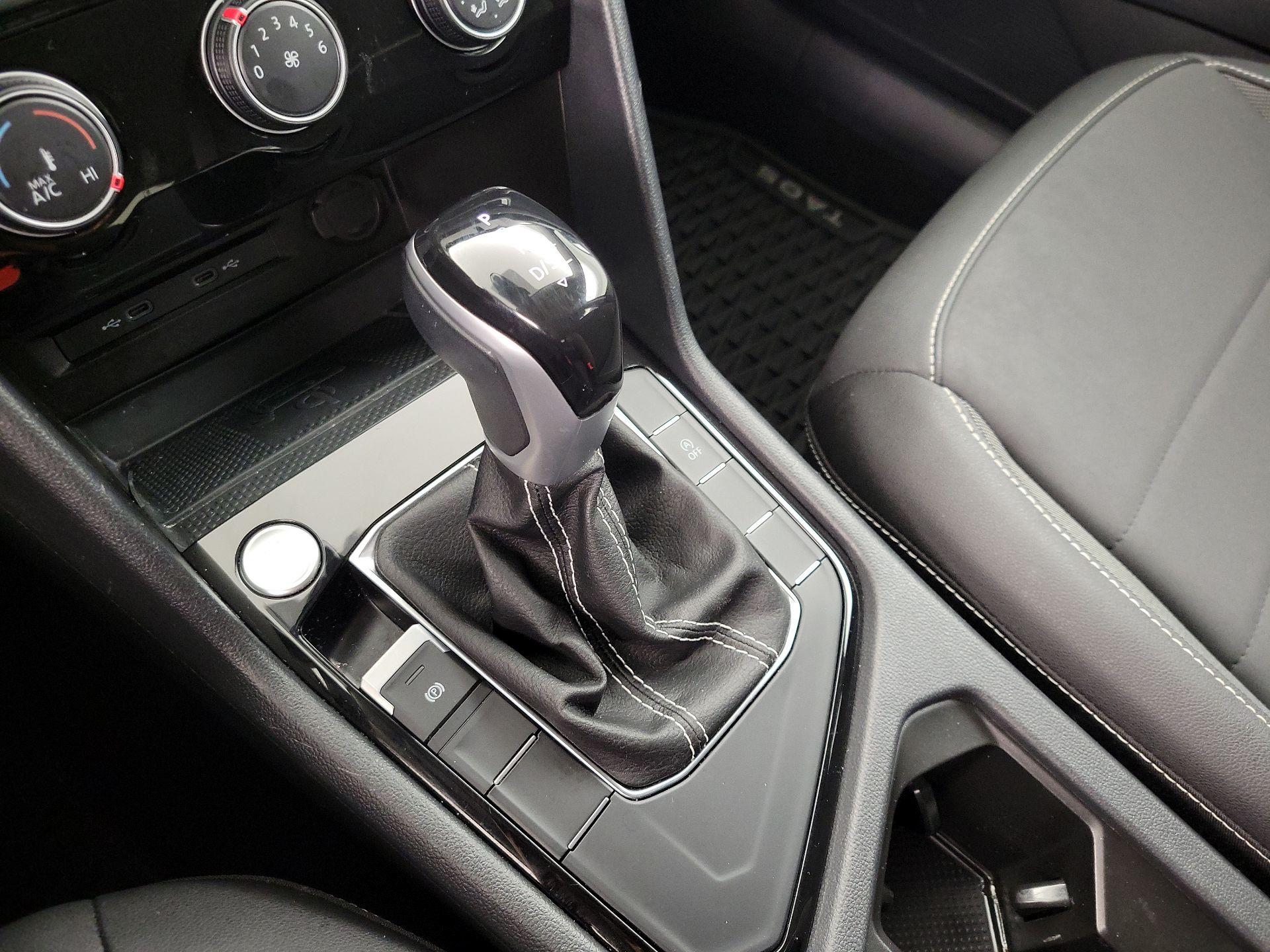 Thumbnail: 2023 Volkswagen Taos - 17