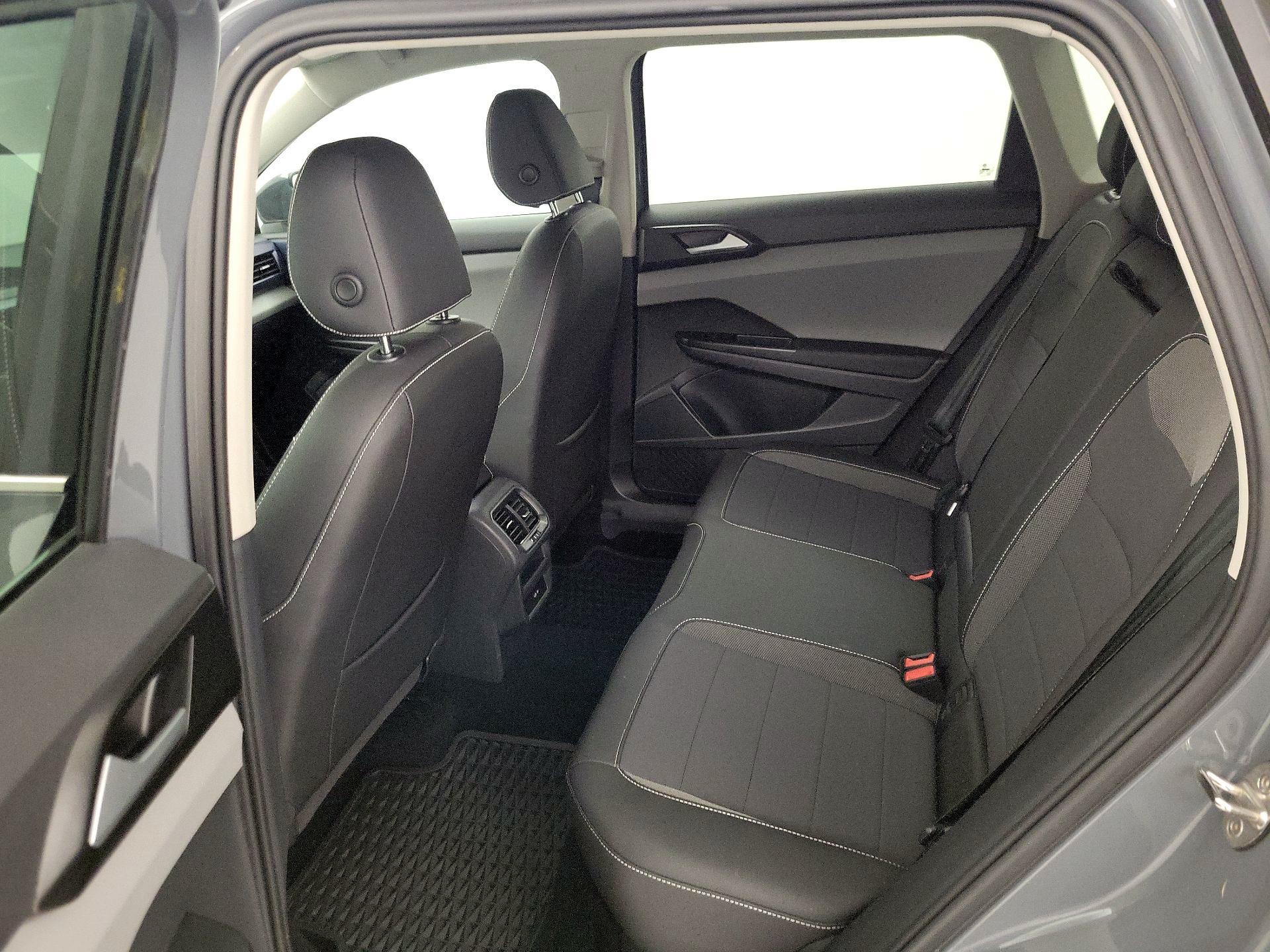 Thumbnail: 2023 Volkswagen Taos - 19