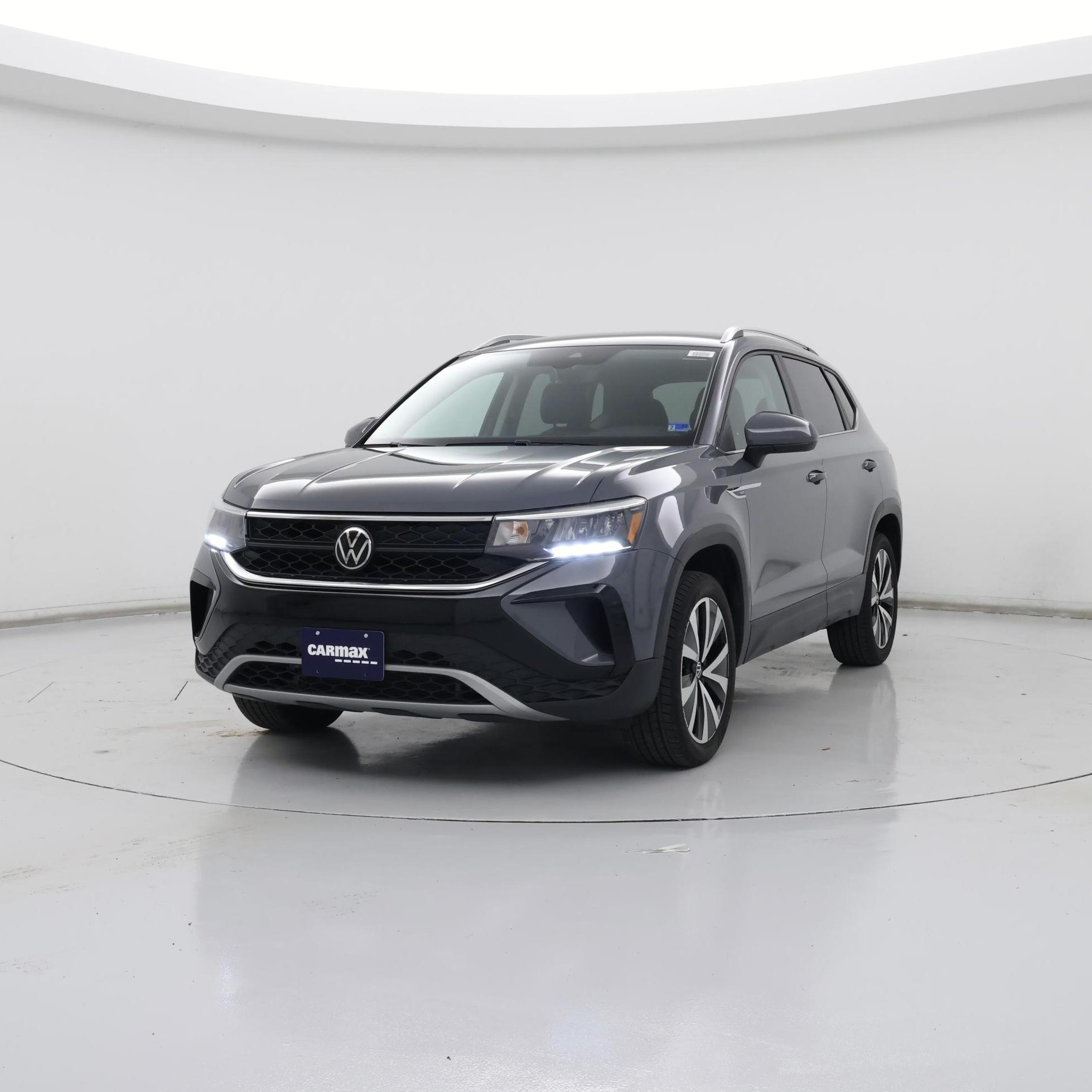 Thumbnail: 2023 Volkswagen Taos - 4