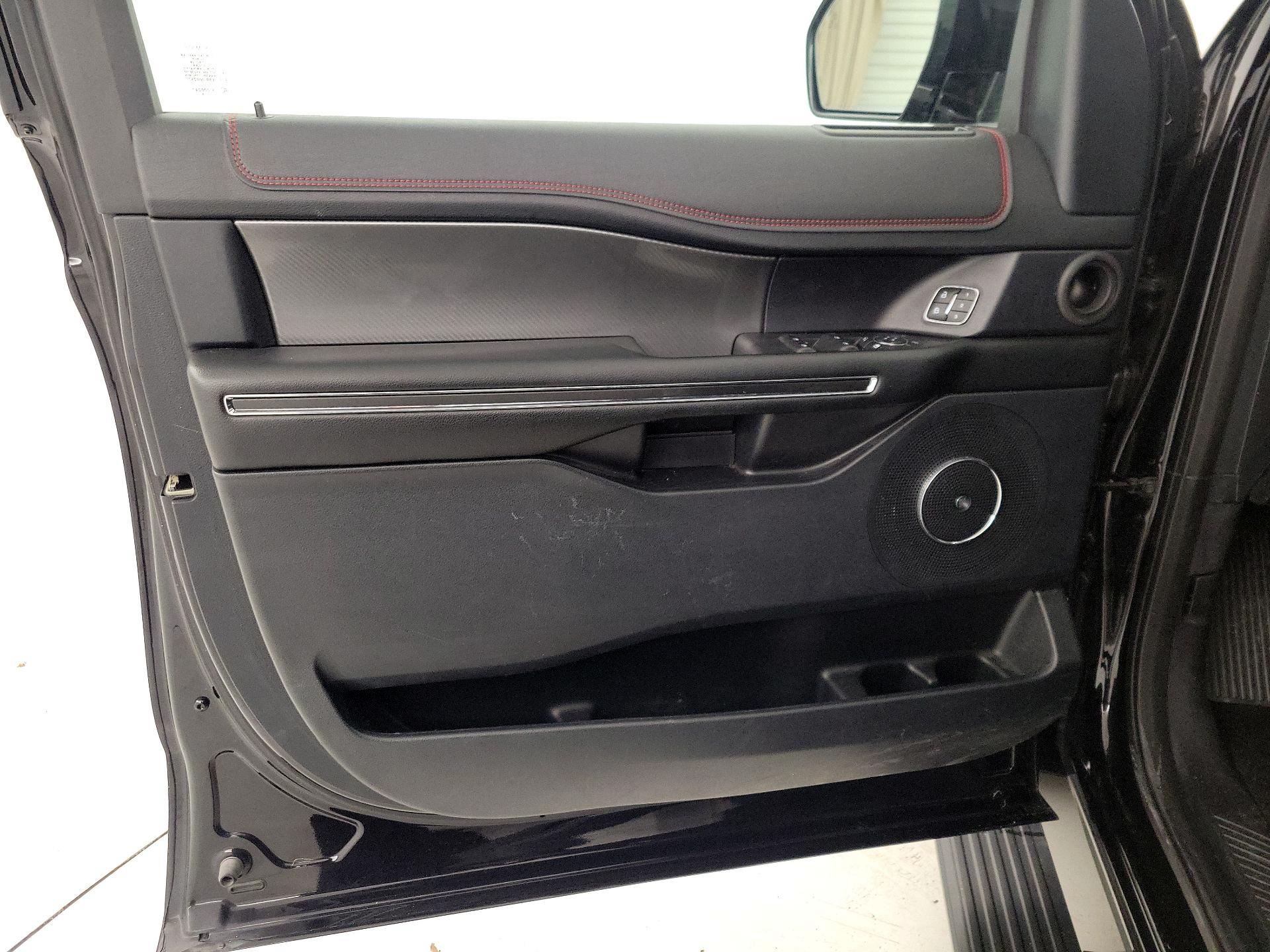 Thumbnail: 2019 Ford Expedition - 12