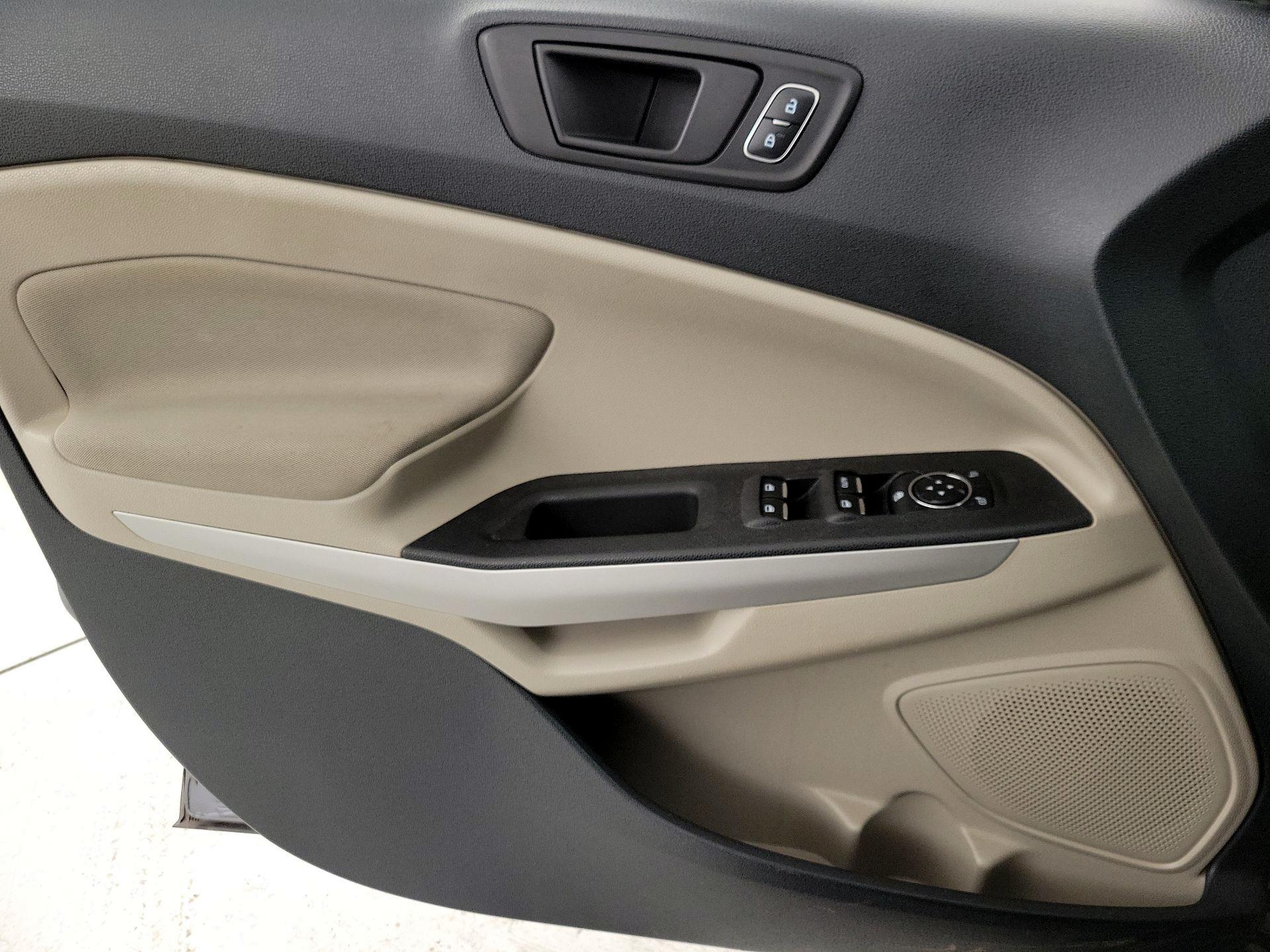 Thumbnail: 2019 Ford EcoSport - 12