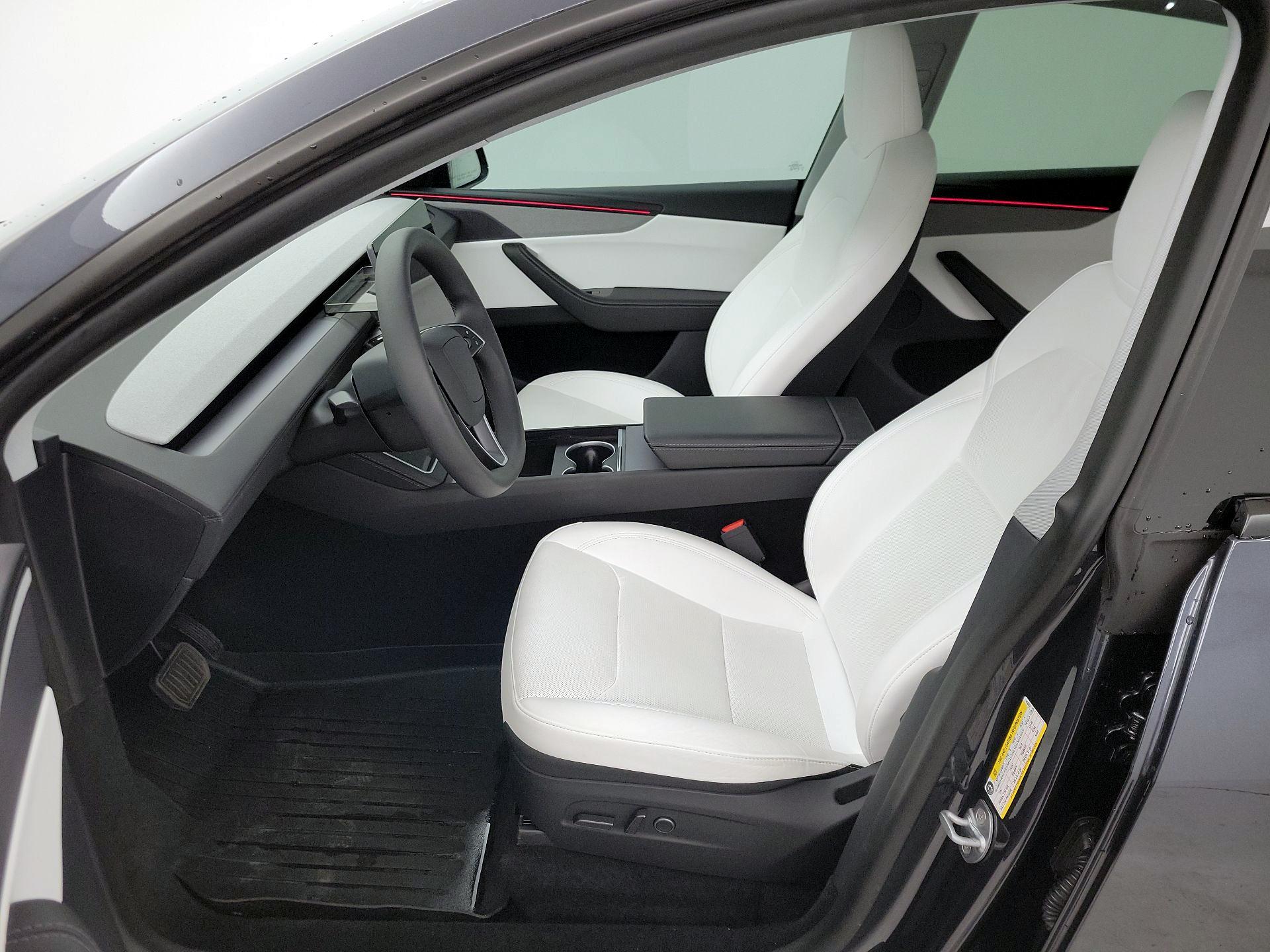 Thumbnail: 2026 Tesla Model Y - 11