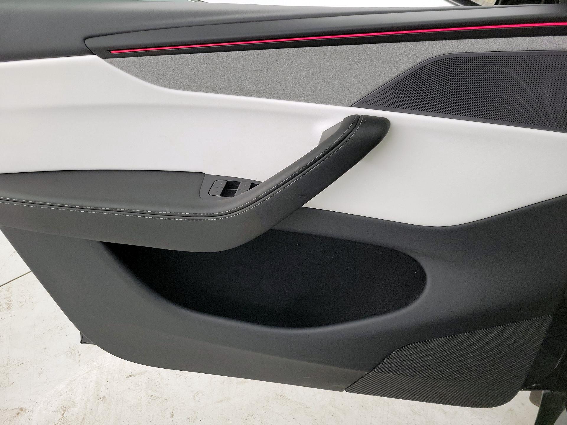 Thumbnail: 2026 Tesla Model Y - 12