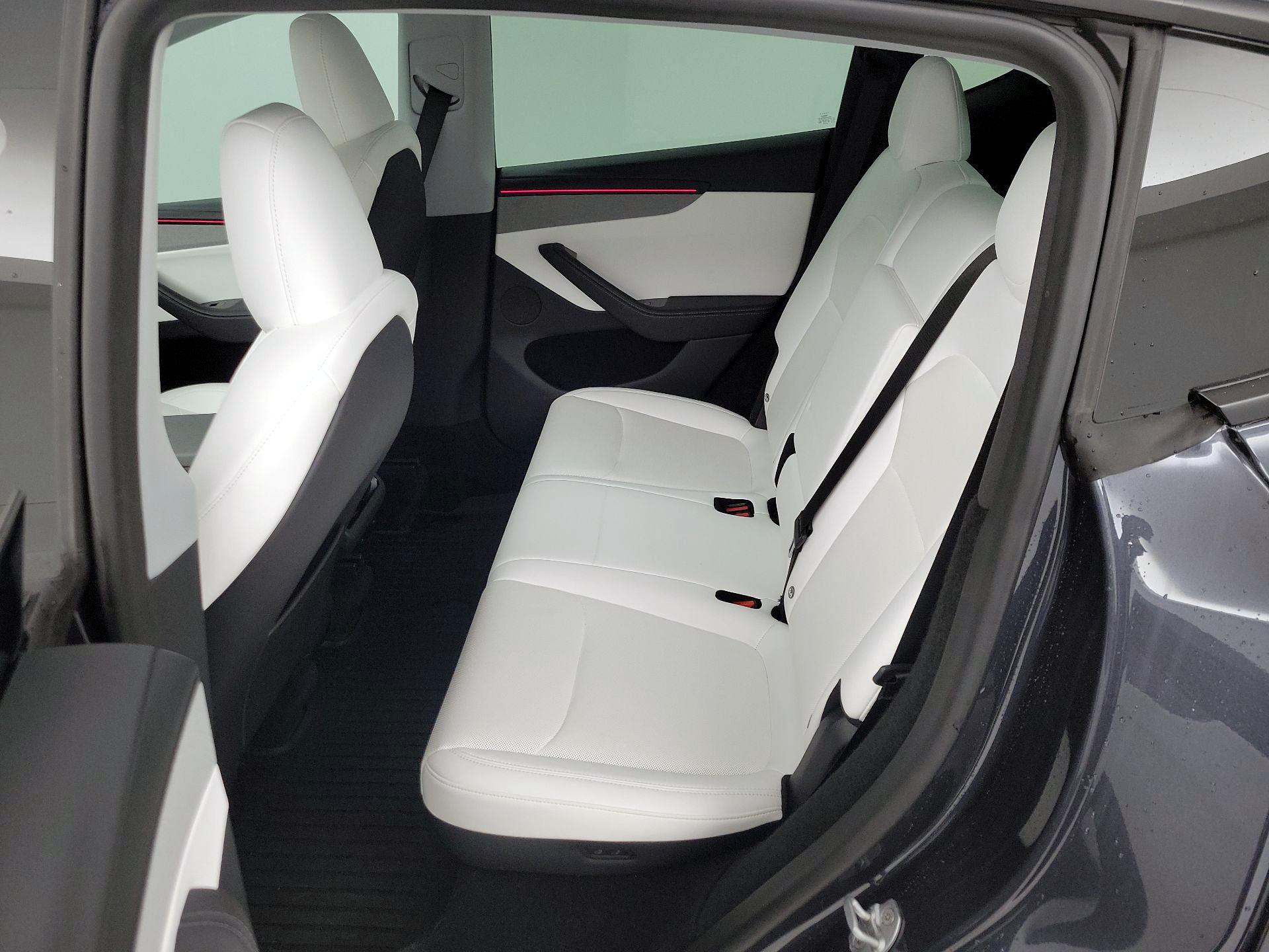 Thumbnail: 2026 Tesla Model Y - 19