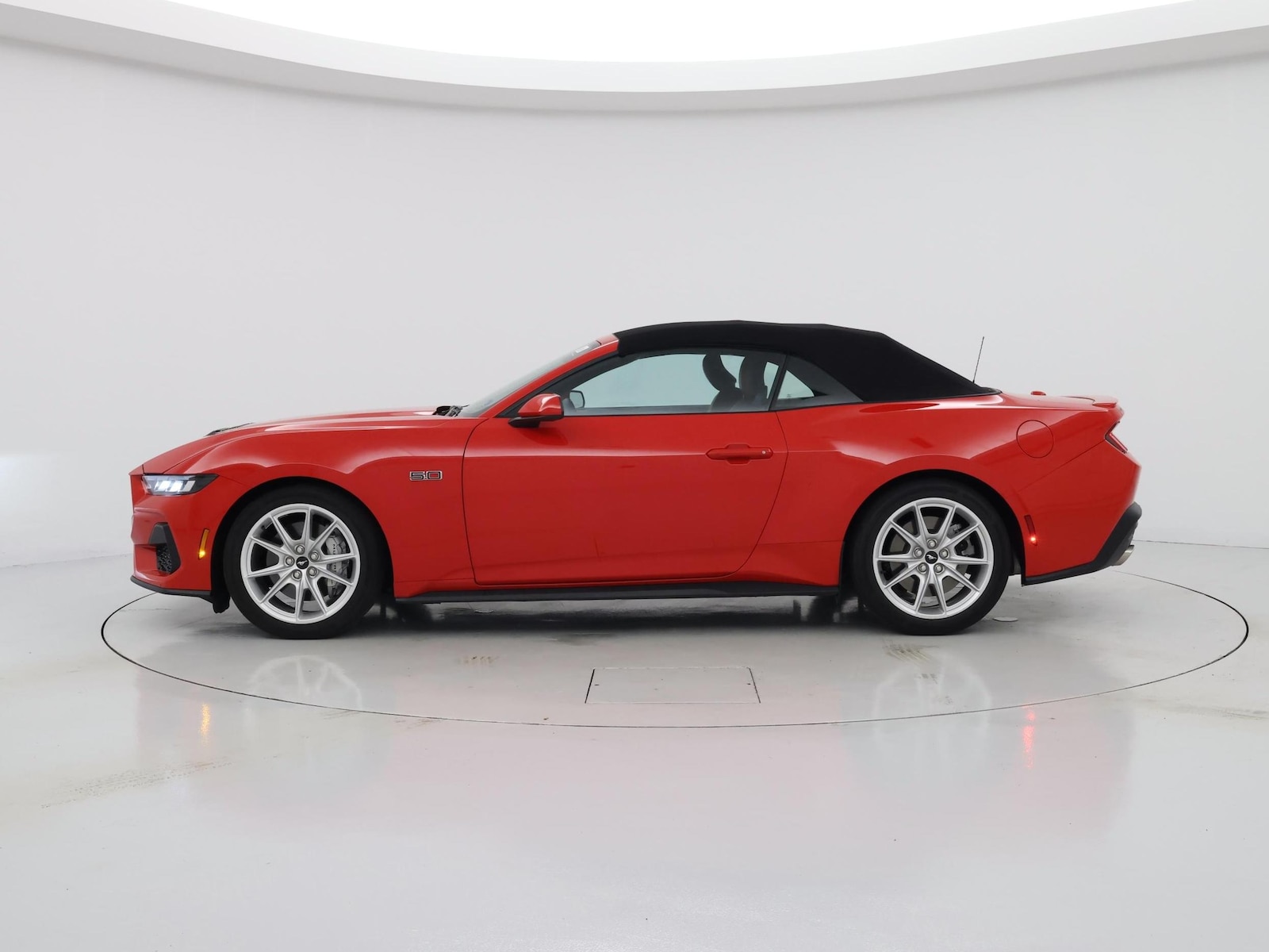 2024 Ford Mustang GT Premium - Photo 4
