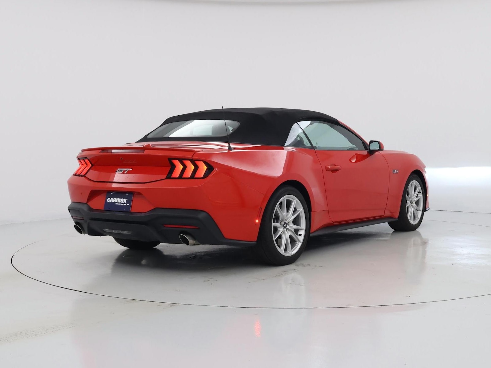 2024 Ford Mustang GT Premium - Photo 9