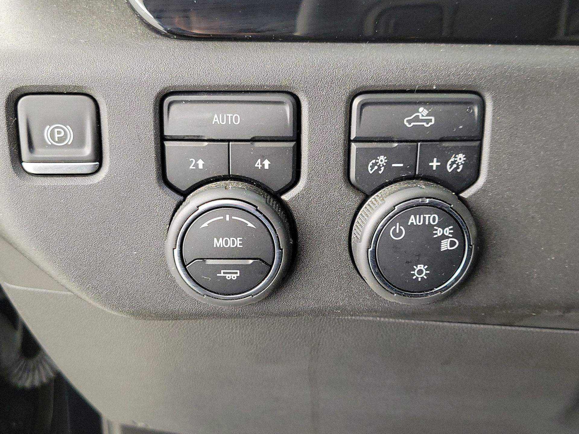 Thumbnail: 2023 Chevrolet Silverado 1500 - 13