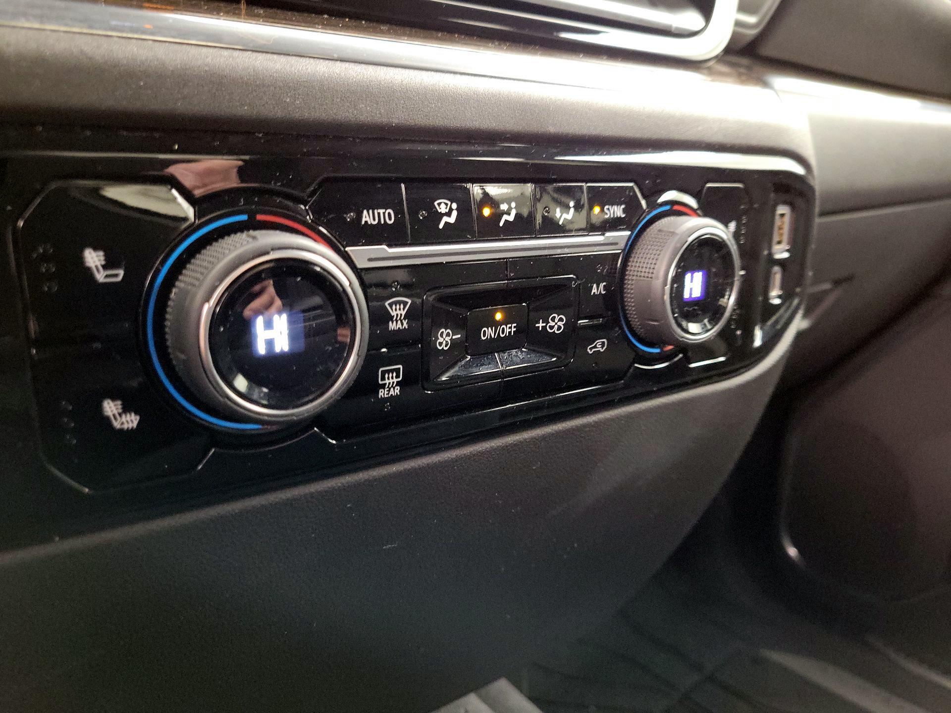 Thumbnail: 2023 Chevrolet Silverado 1500 - 17