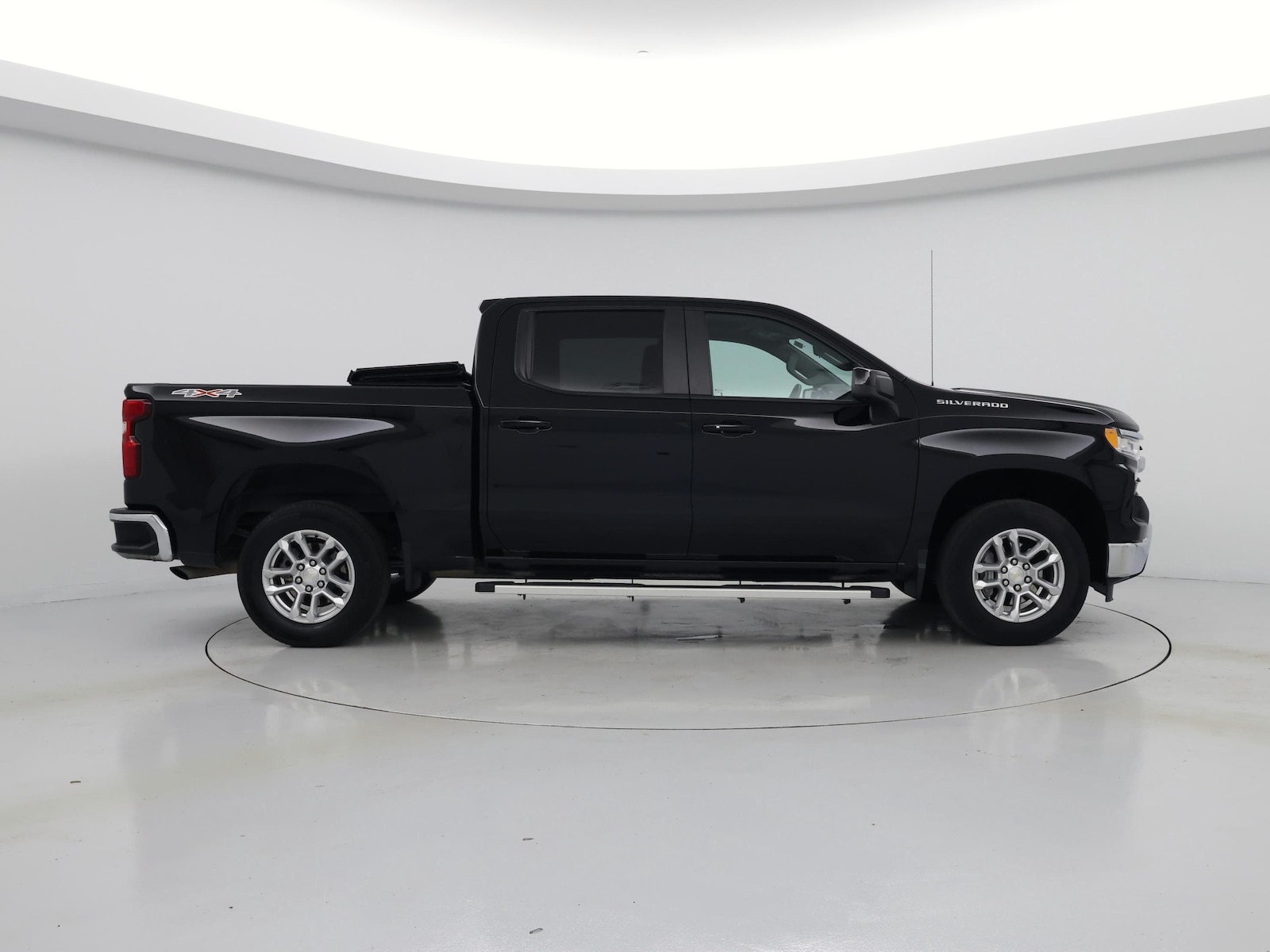 2023 Chevrolet Silverado 1500 LT - Photo 8