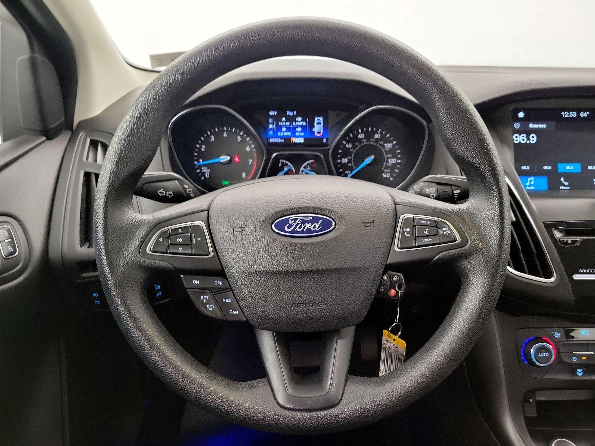 Thumbnail: 2017 Ford Focus - 10