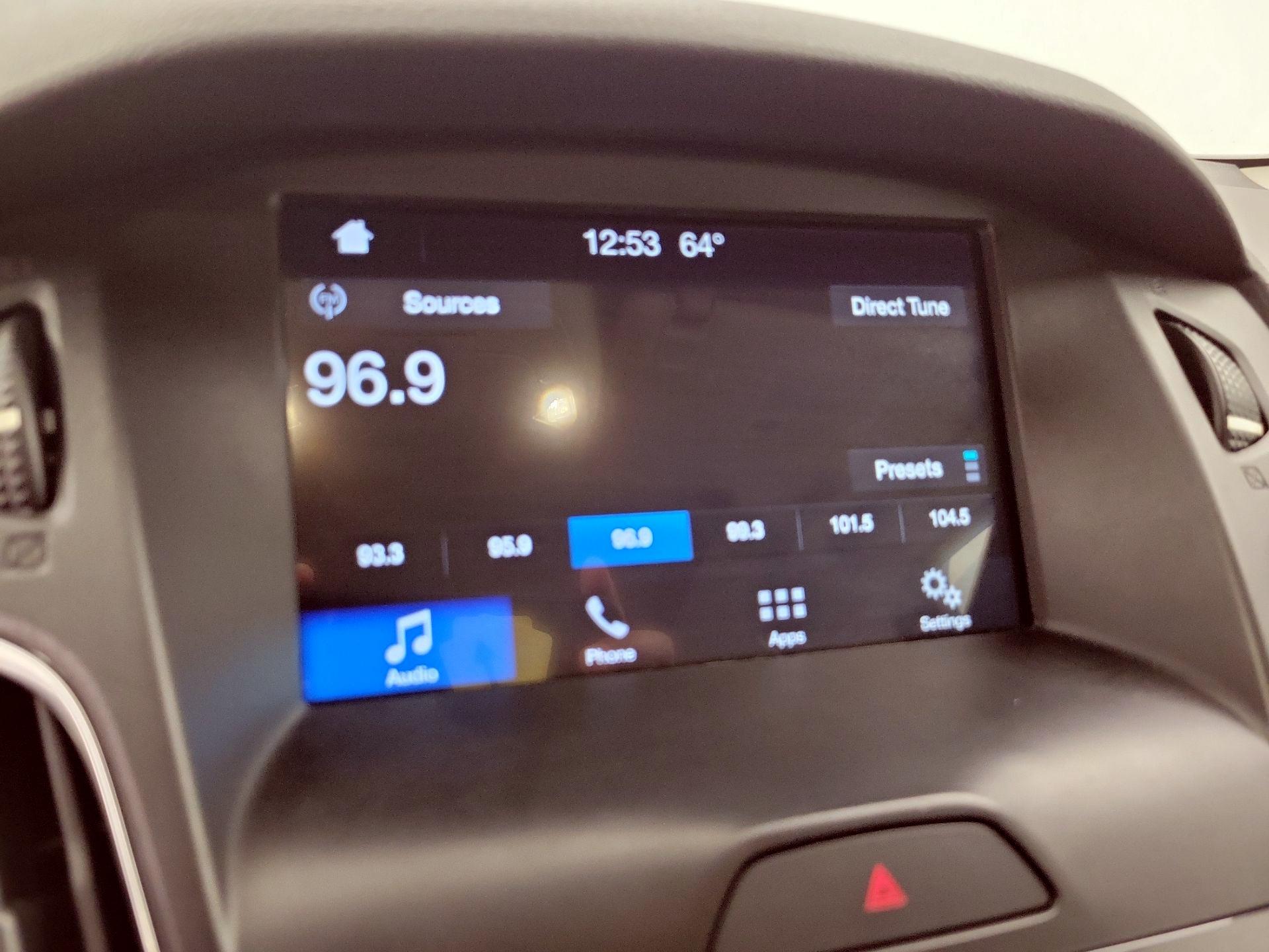 Thumbnail: 2017 Ford Focus - 15