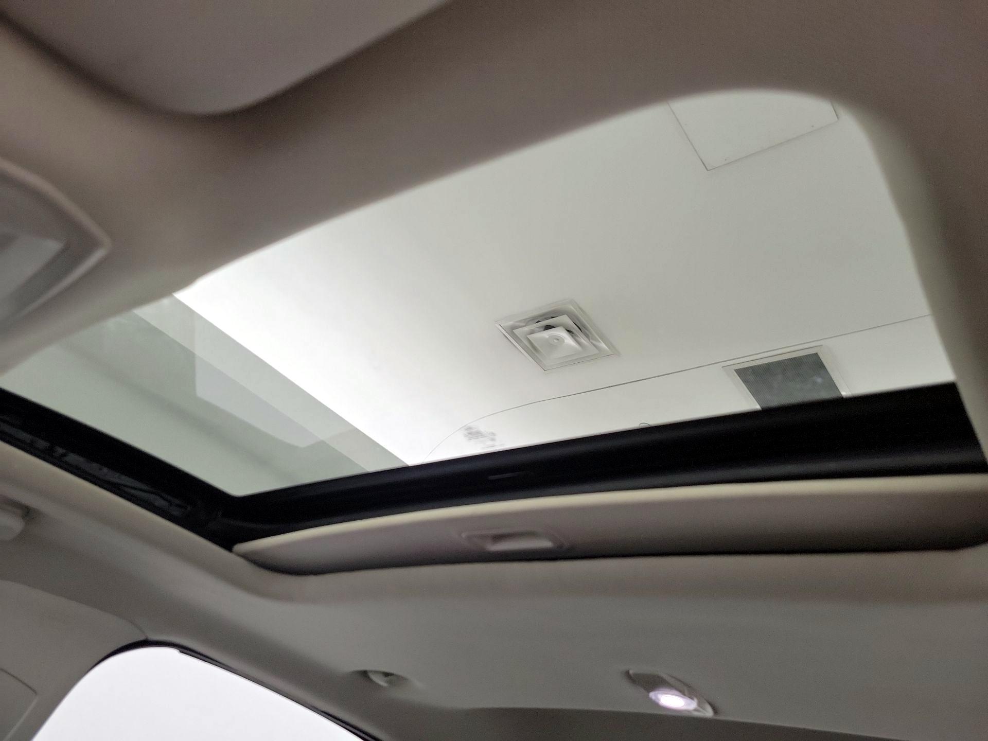 Thumbnail: 2017 Ford Focus - 19