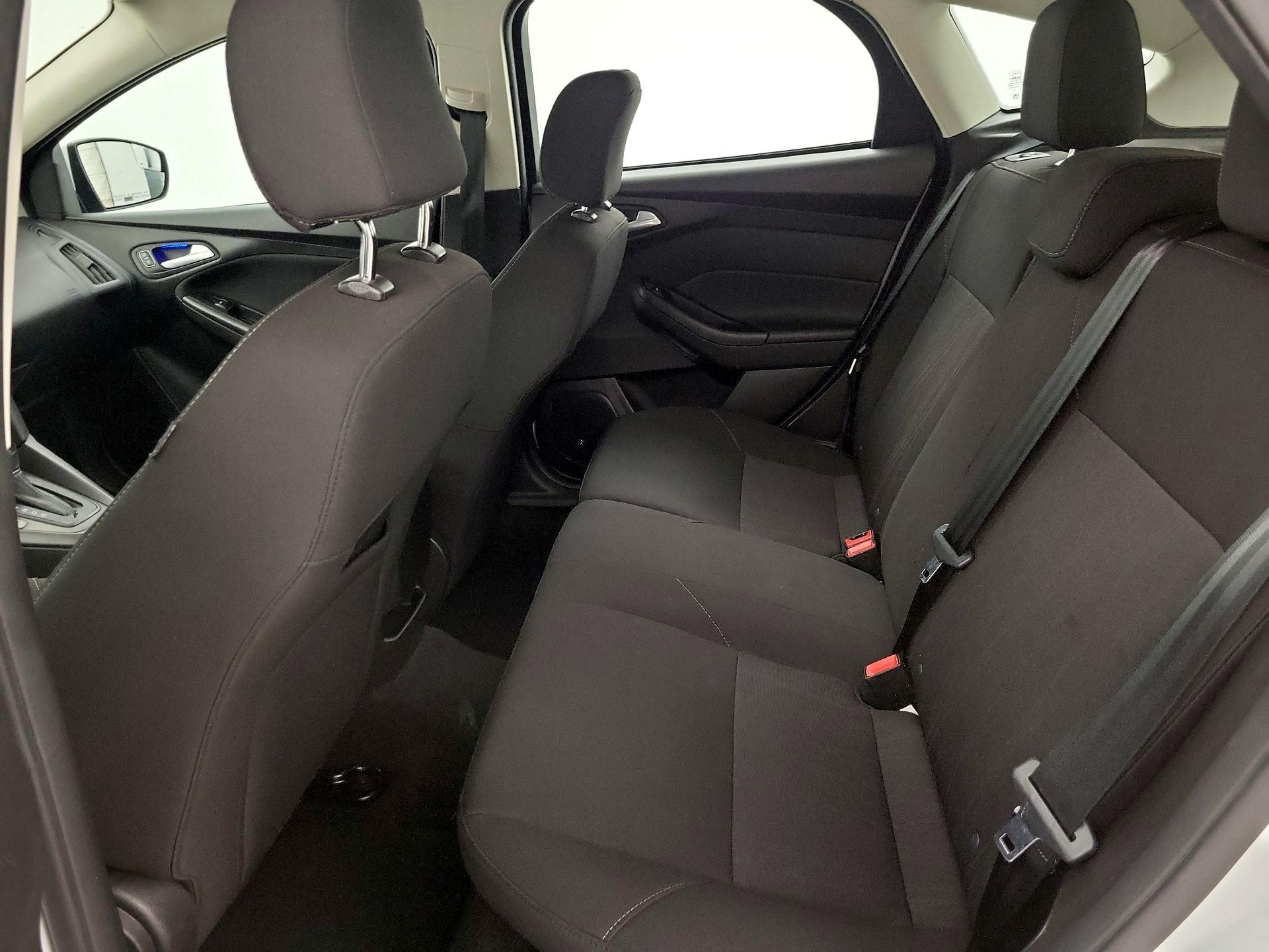 Thumbnail: 2017 Ford Focus - 20