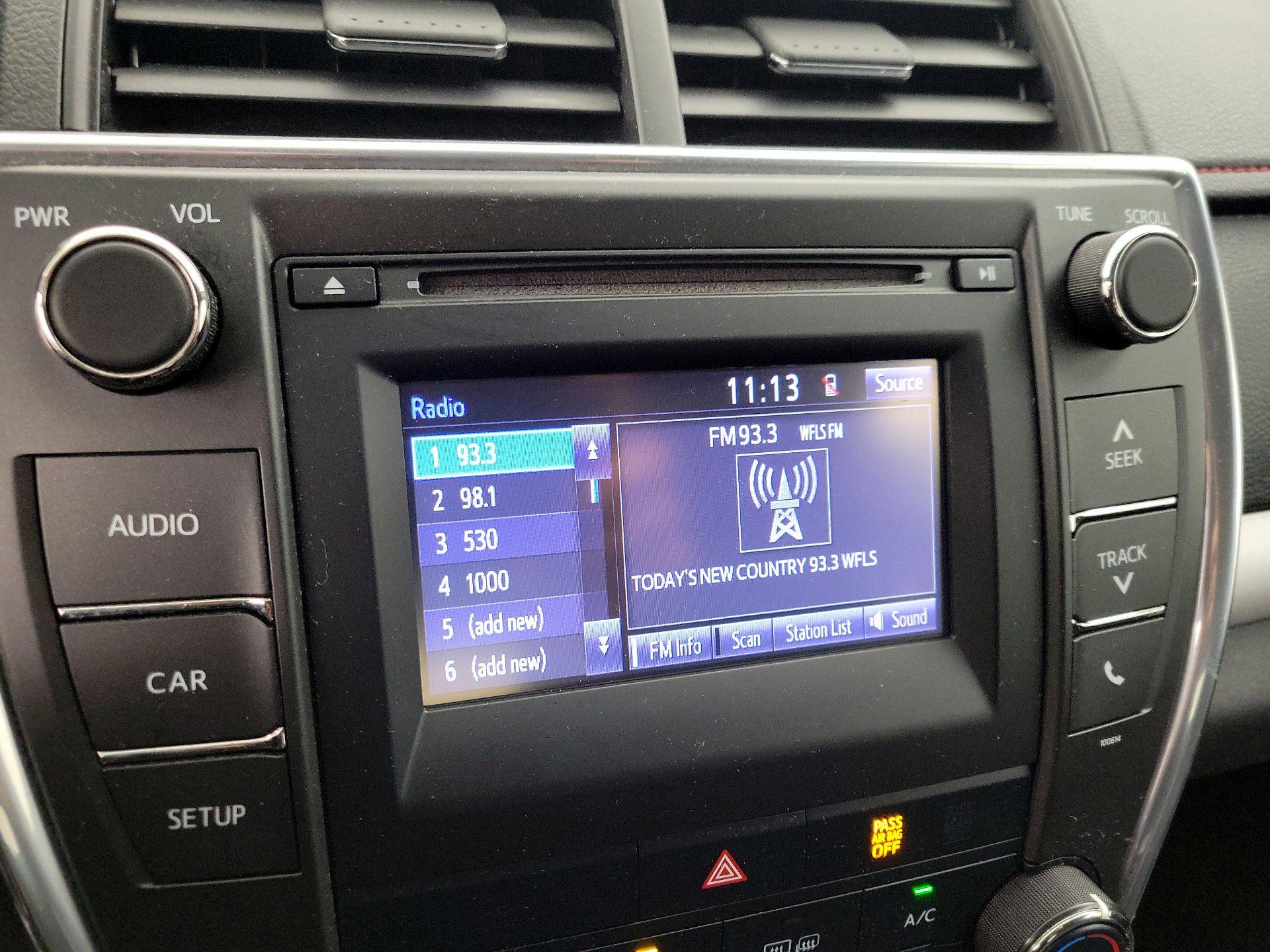 Thumbnail: 2017 Toyota Camry - 15