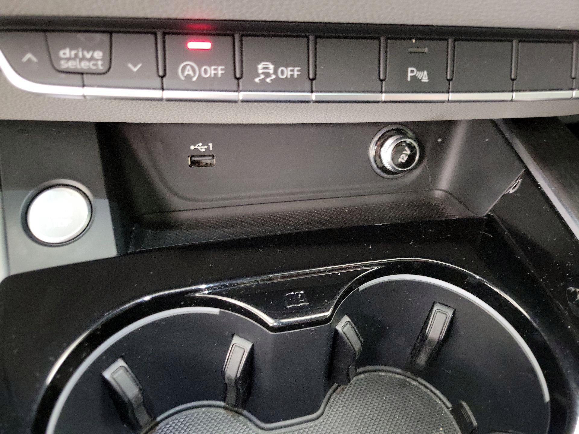 Thumbnail: 2020 Audi A4 - 19