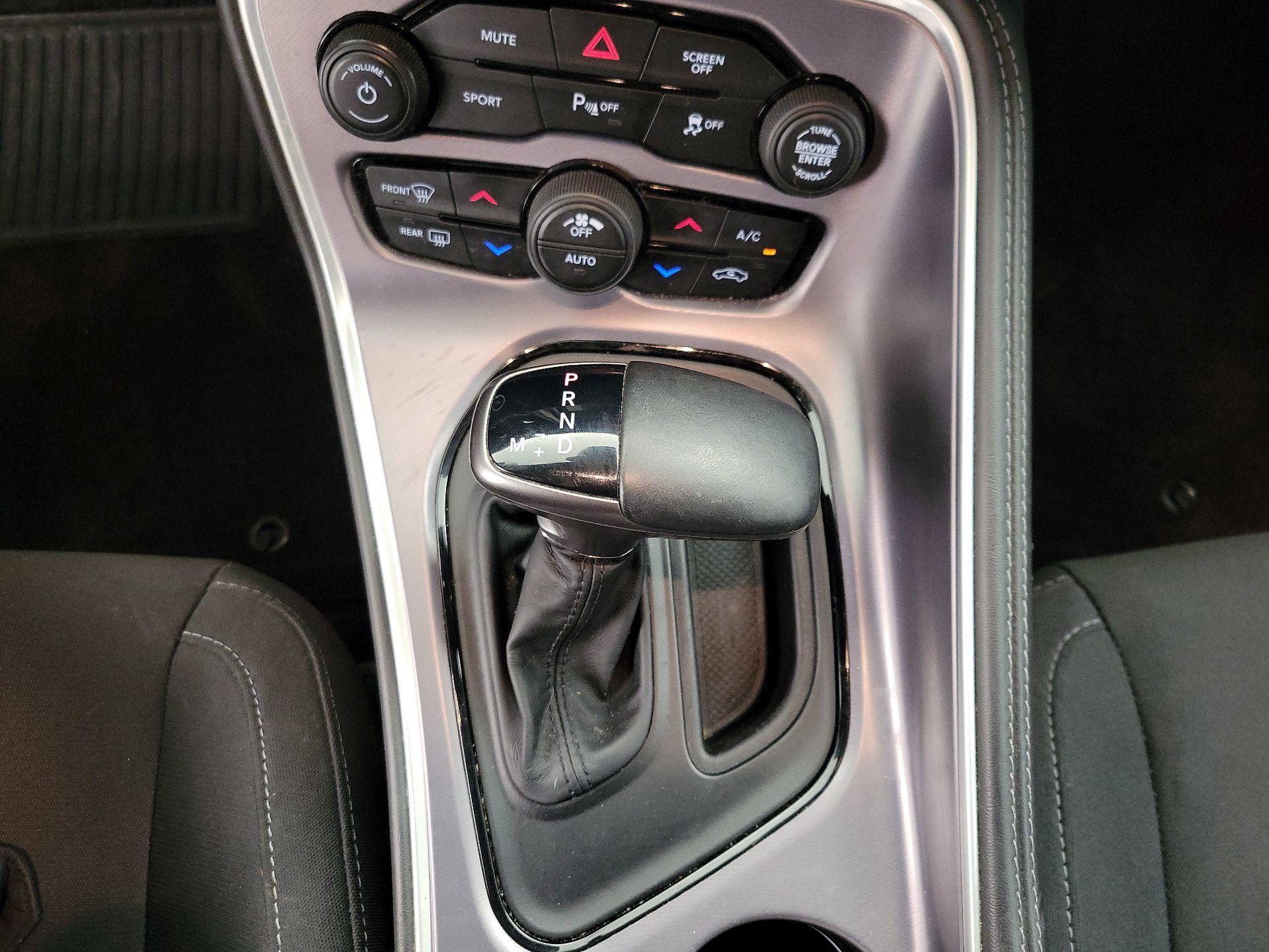 Thumbnail: 2019 Dodge Challenger - 18