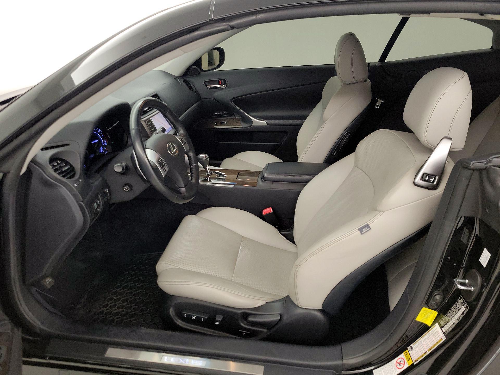 Thumbnail: 2014 Lexus IS - 11