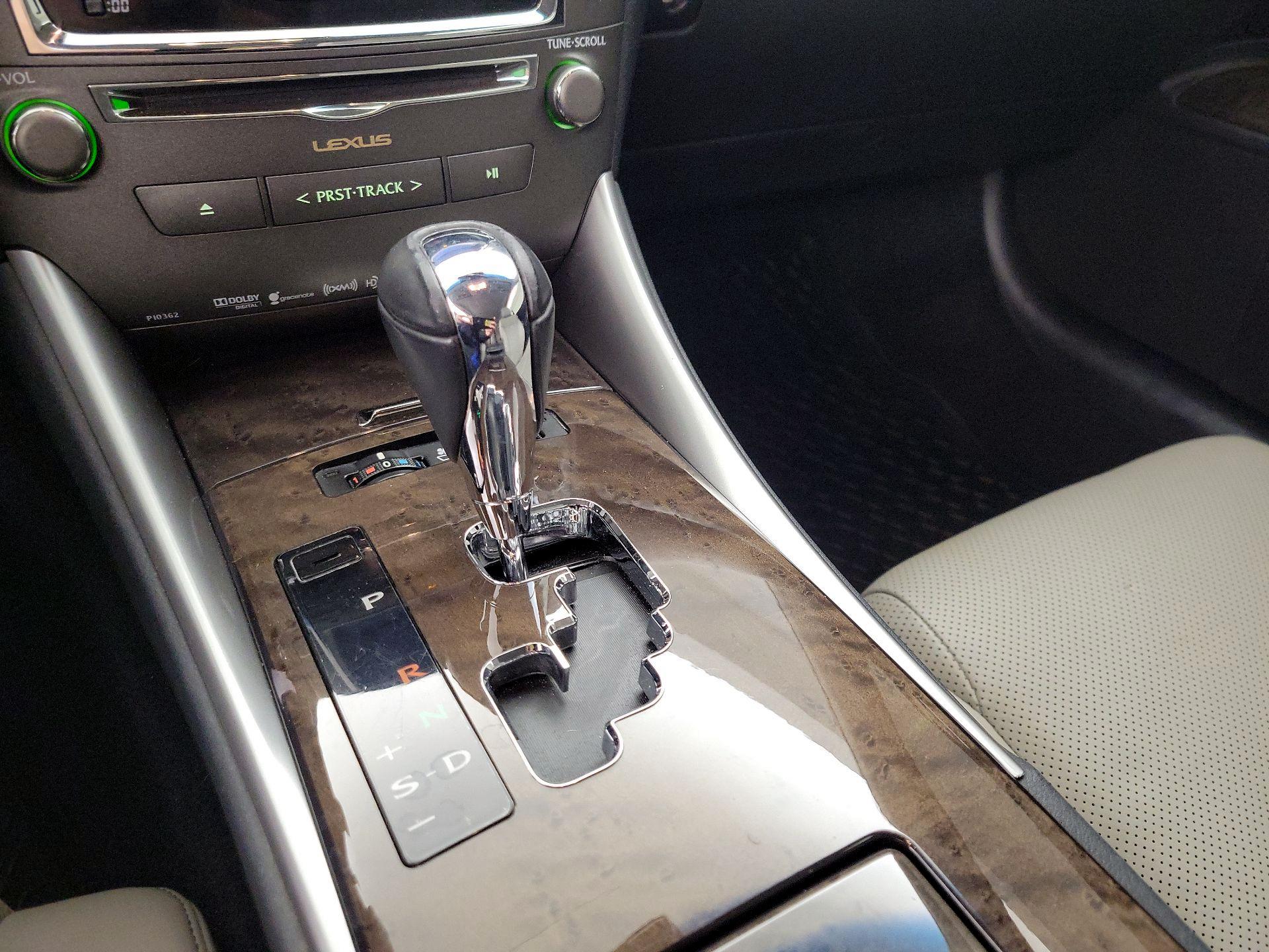 Thumbnail: 2014 Lexus IS - 18