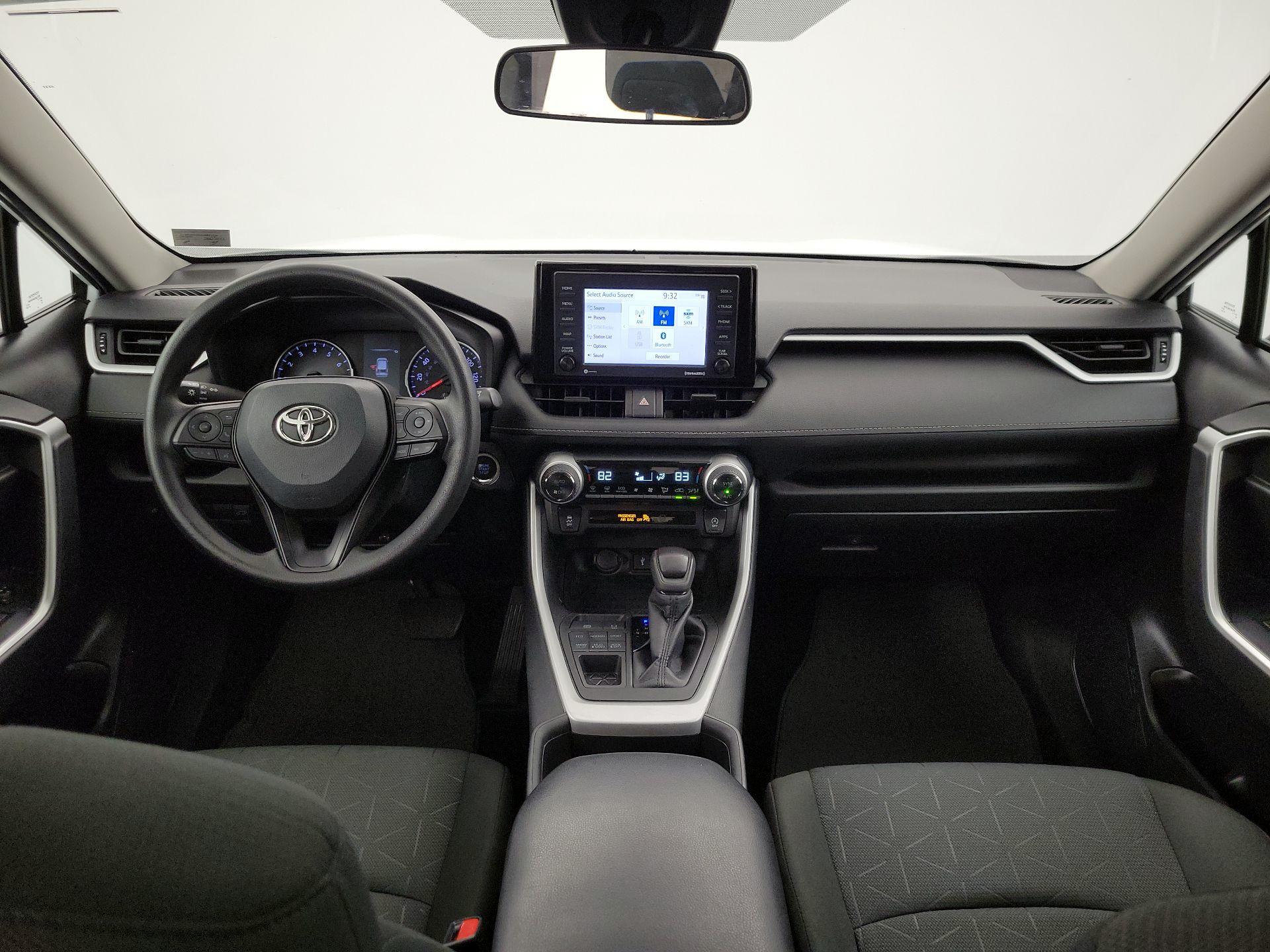 Thumbnail: 2022 Toyota RAV4 - 9