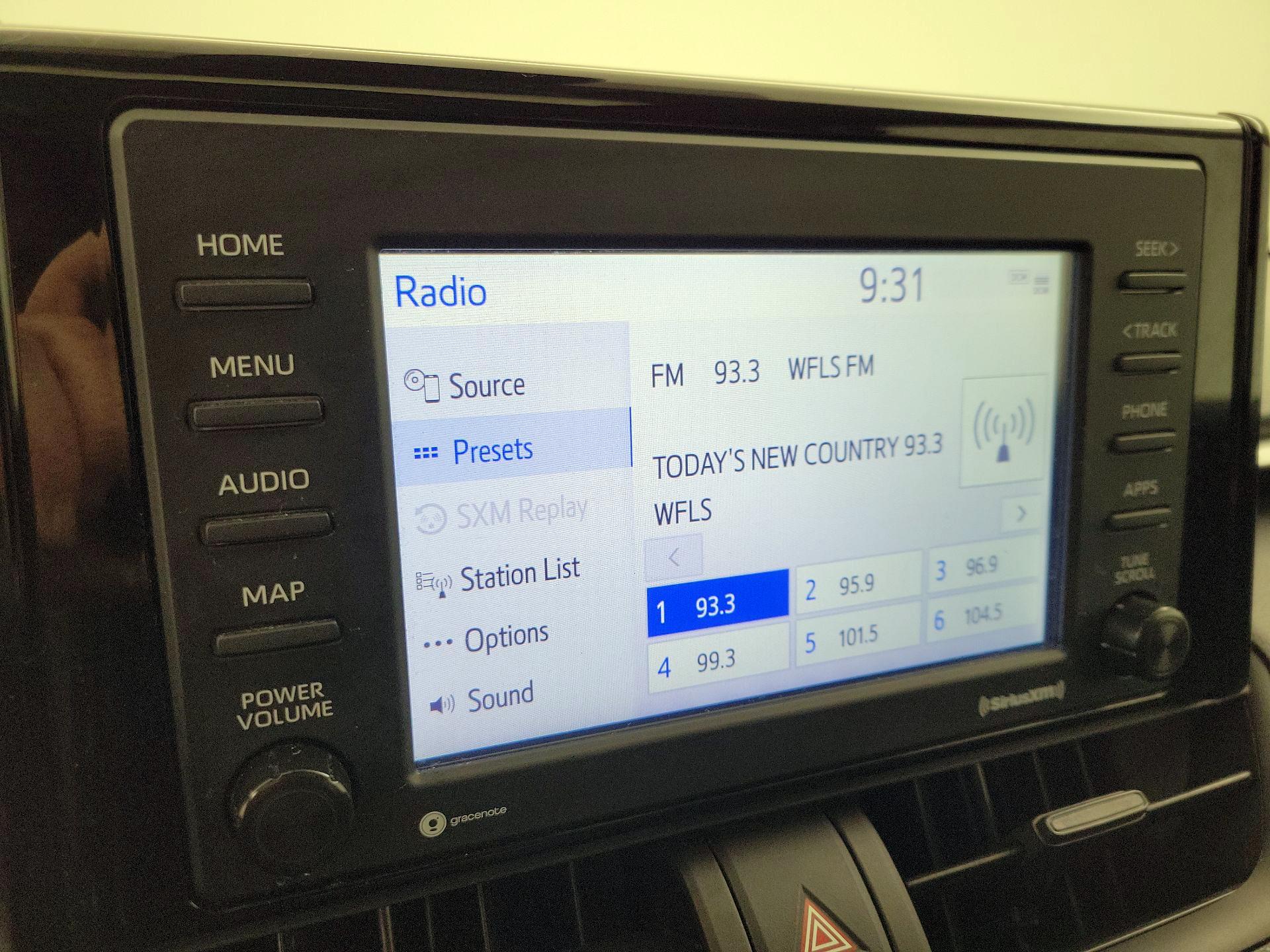 Thumbnail: 2022 Toyota RAV4 - 15