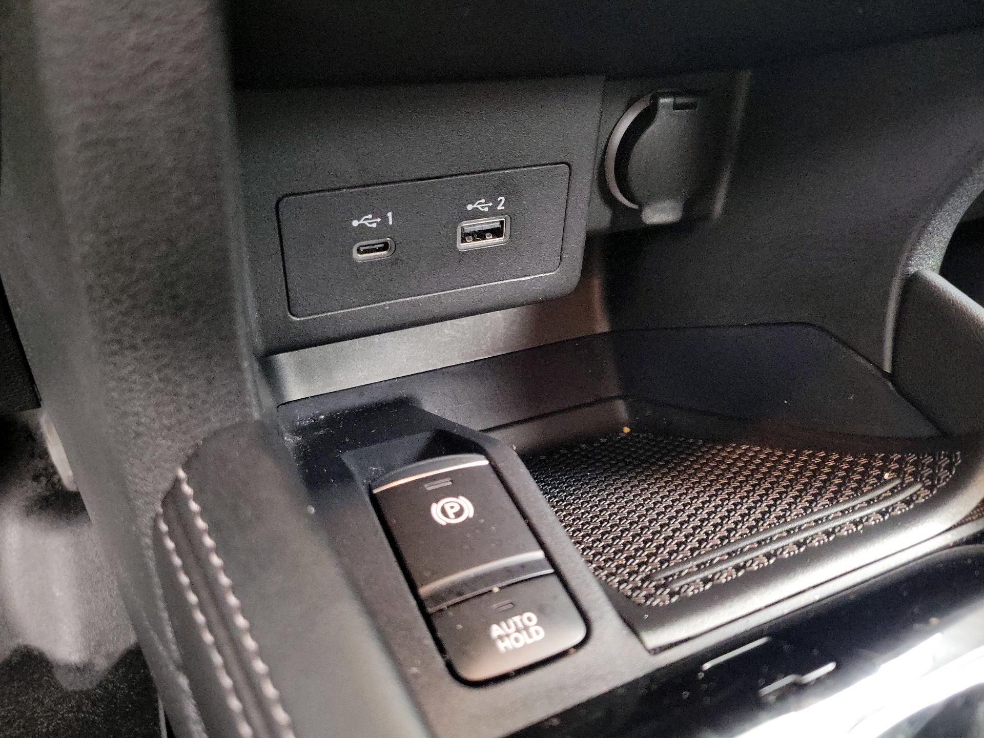 Thumbnail: 2023 Nissan Kicks - 18