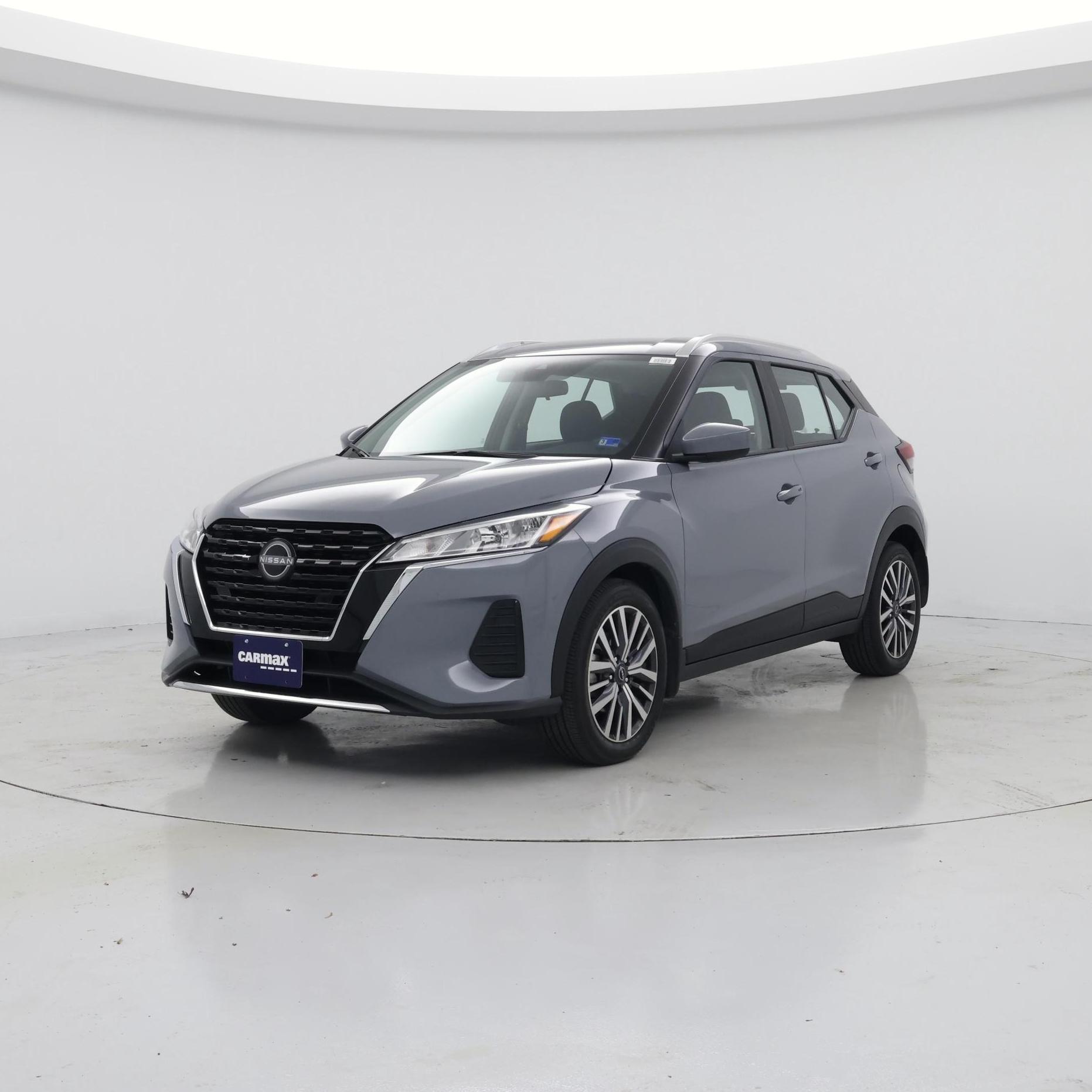 Thumbnail: 2023 Nissan Kicks - 4