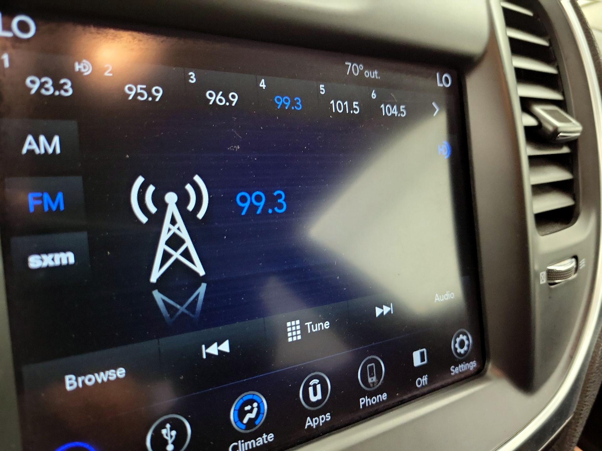 Thumbnail: 2019 Chrysler 300 - 15