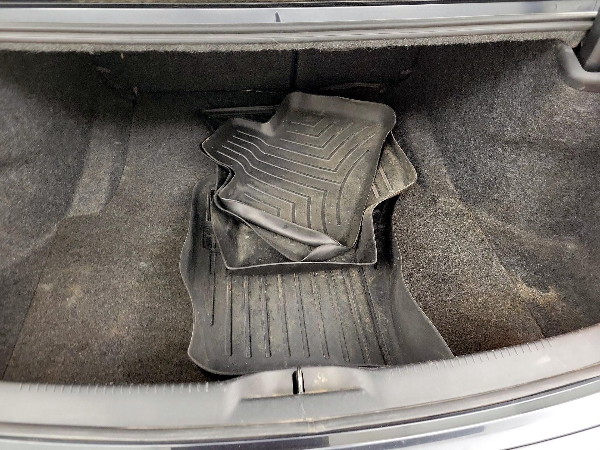 Thumbnail: 2019 Chrysler 300 - 20