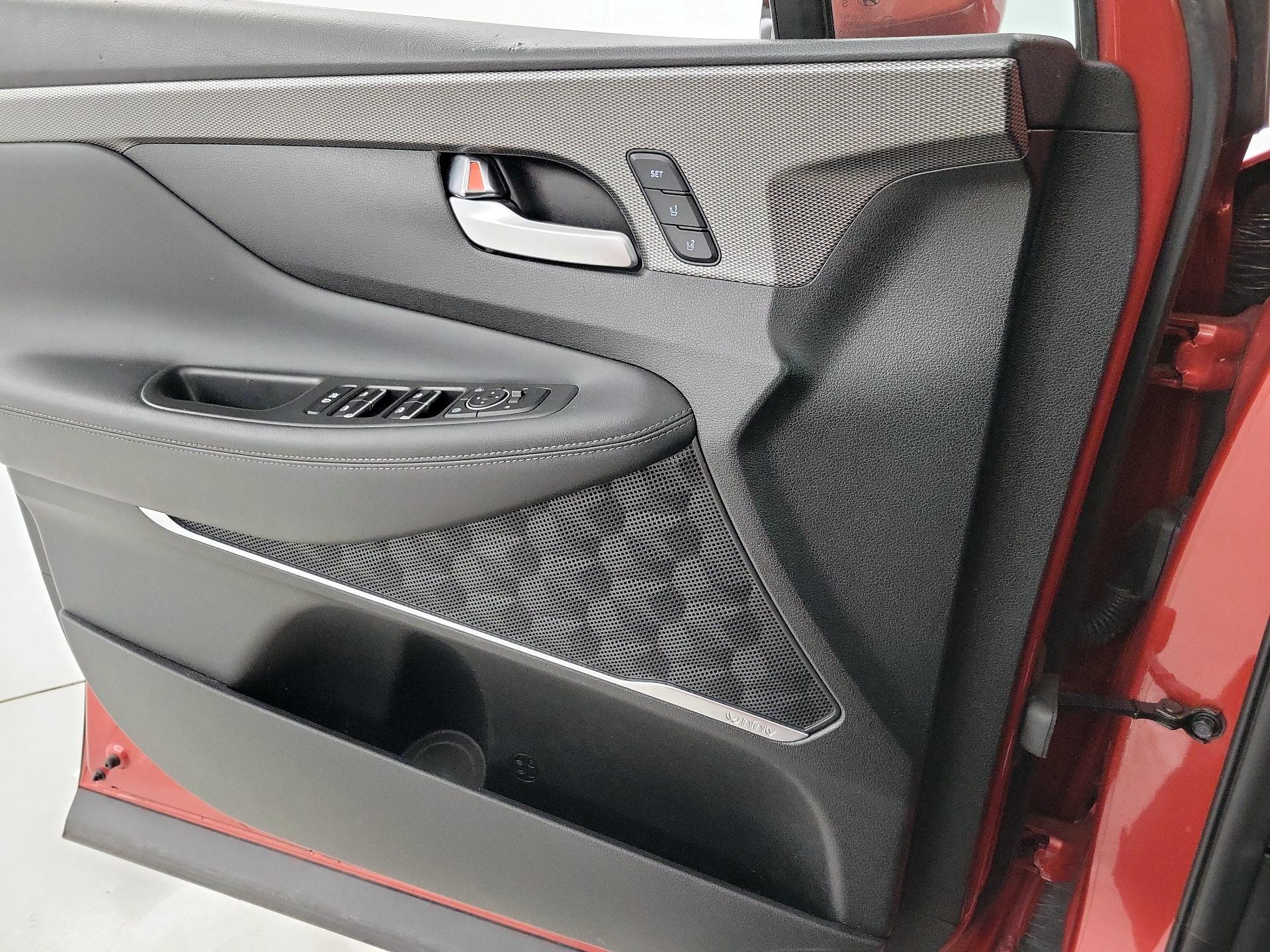 Thumbnail: 2019 Hyundai Santa Fe - 12