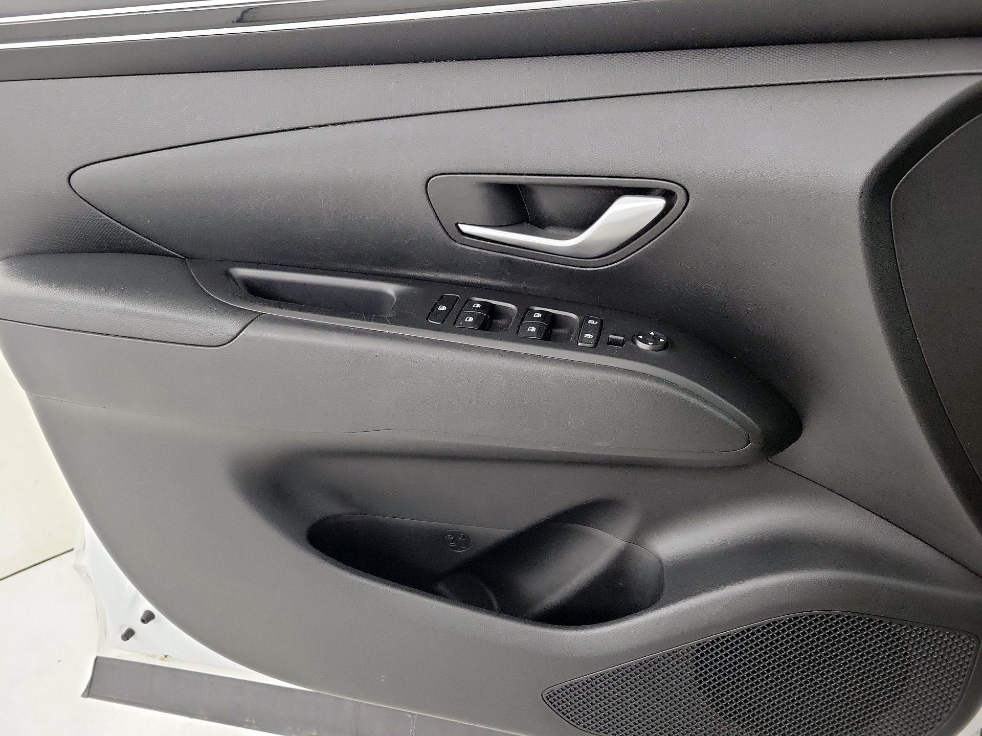 Thumbnail: 2022 Hyundai Tucson - 12