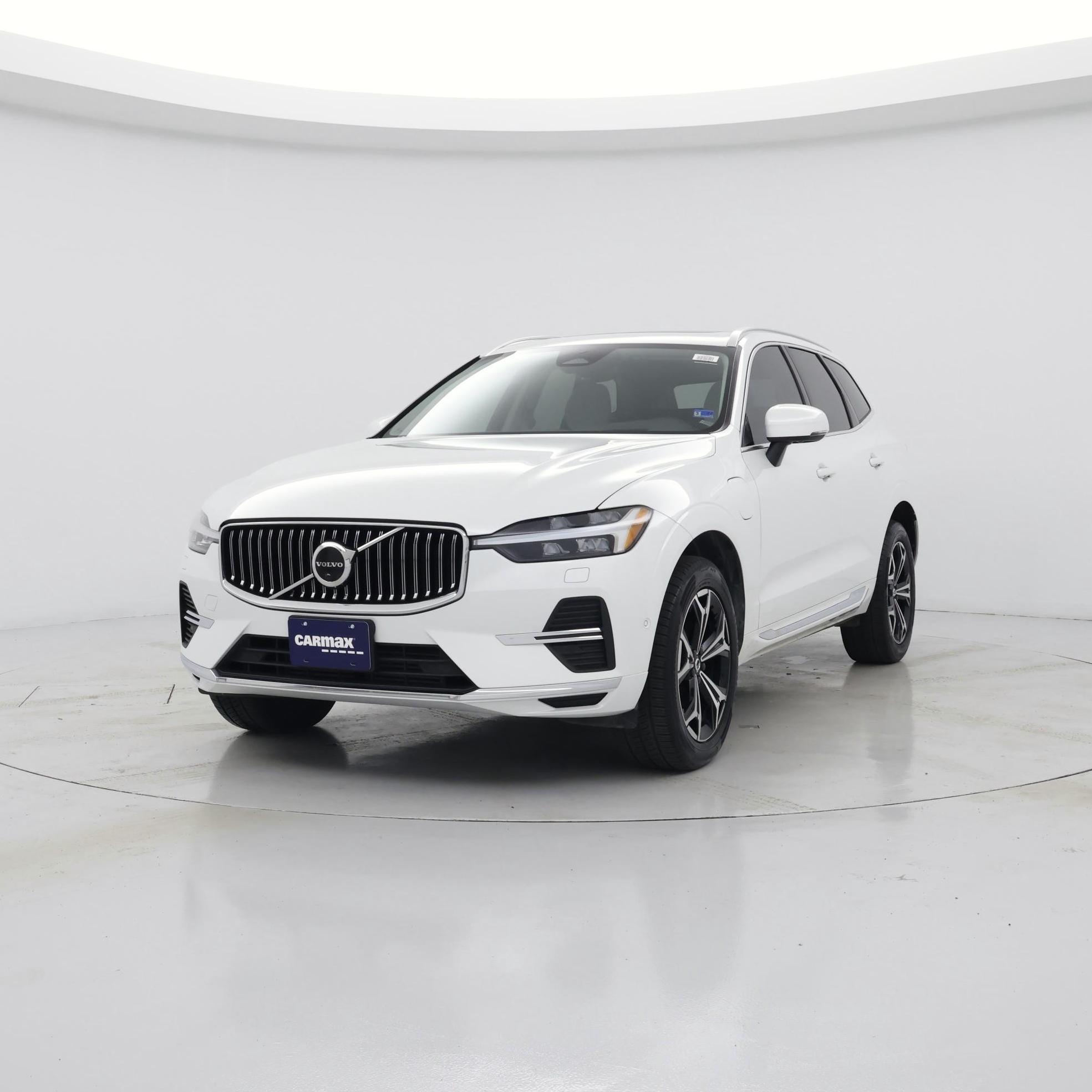 Thumbnail: 2022 Volvo XC60 - 4