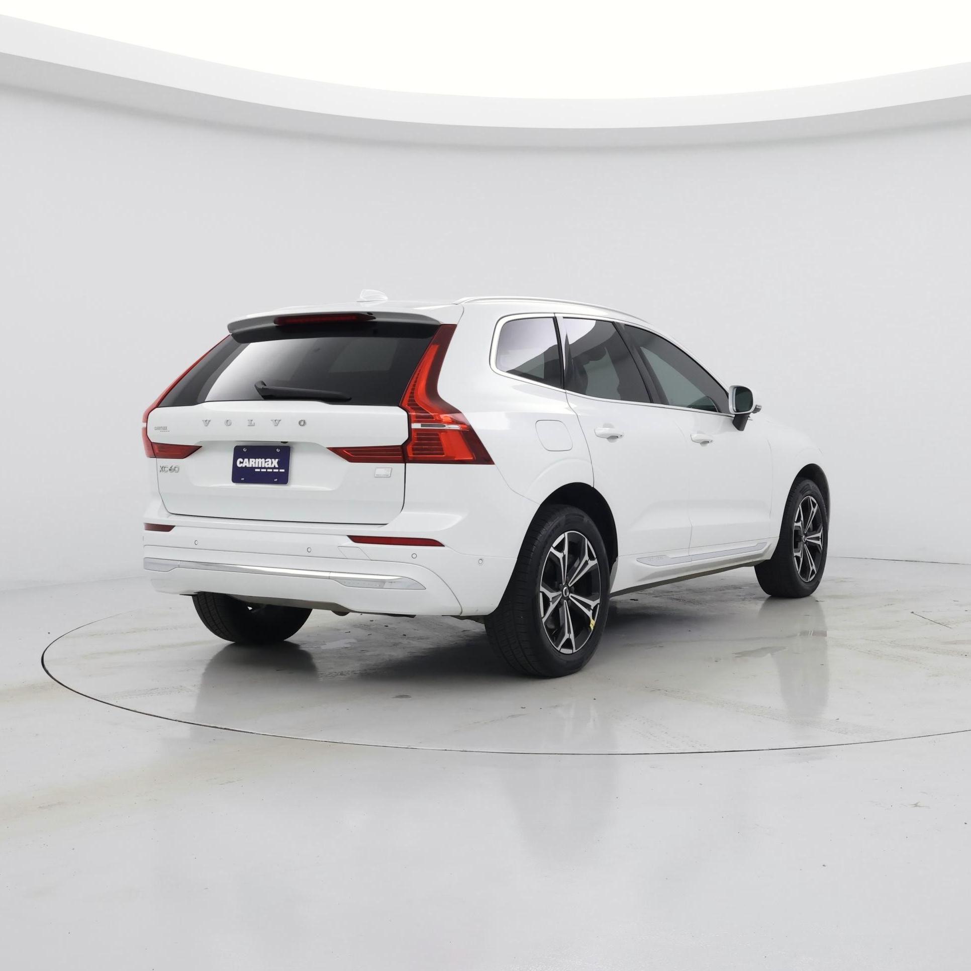Thumbnail: 2022 Volvo XC60 - 8