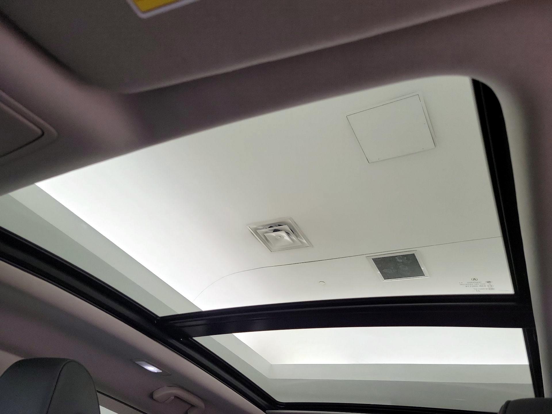 Thumbnail: 2023 Acura MDX - 19