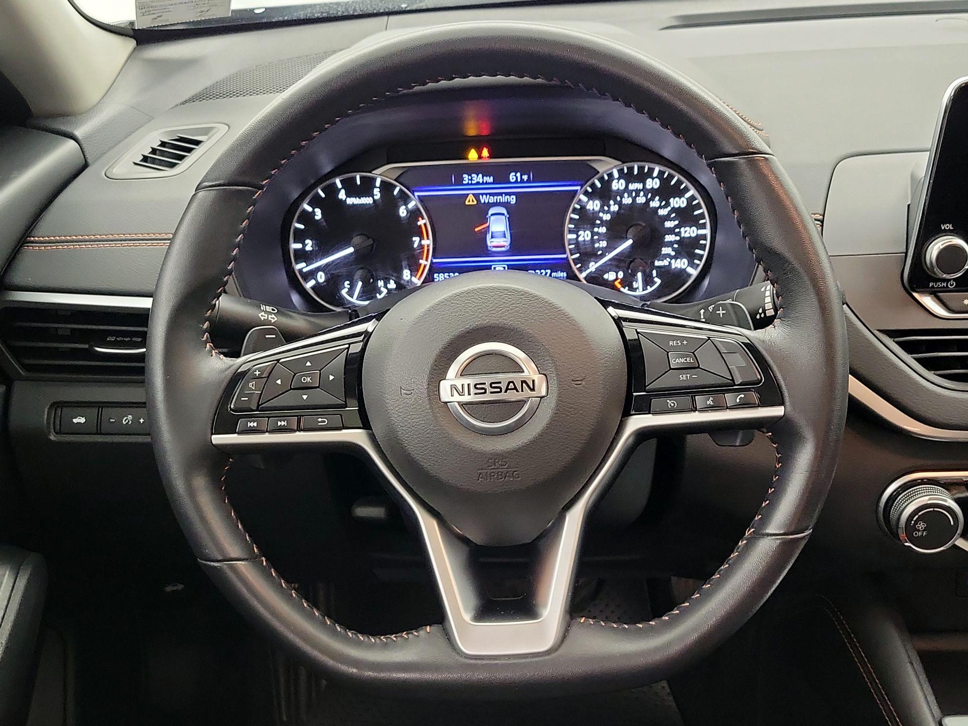 Thumbnail: 2021 Nissan Altima - 10