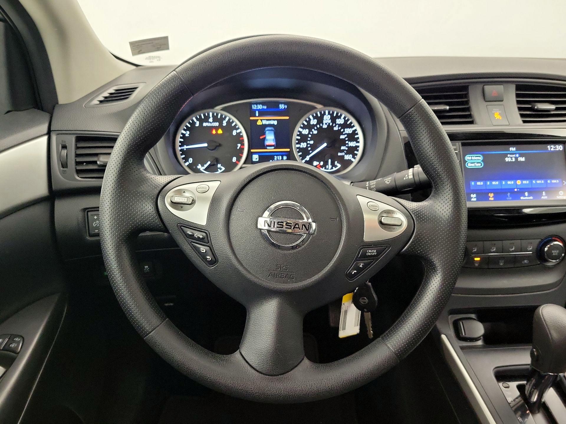 Thumbnail: 2019 Nissan Sentra - 10