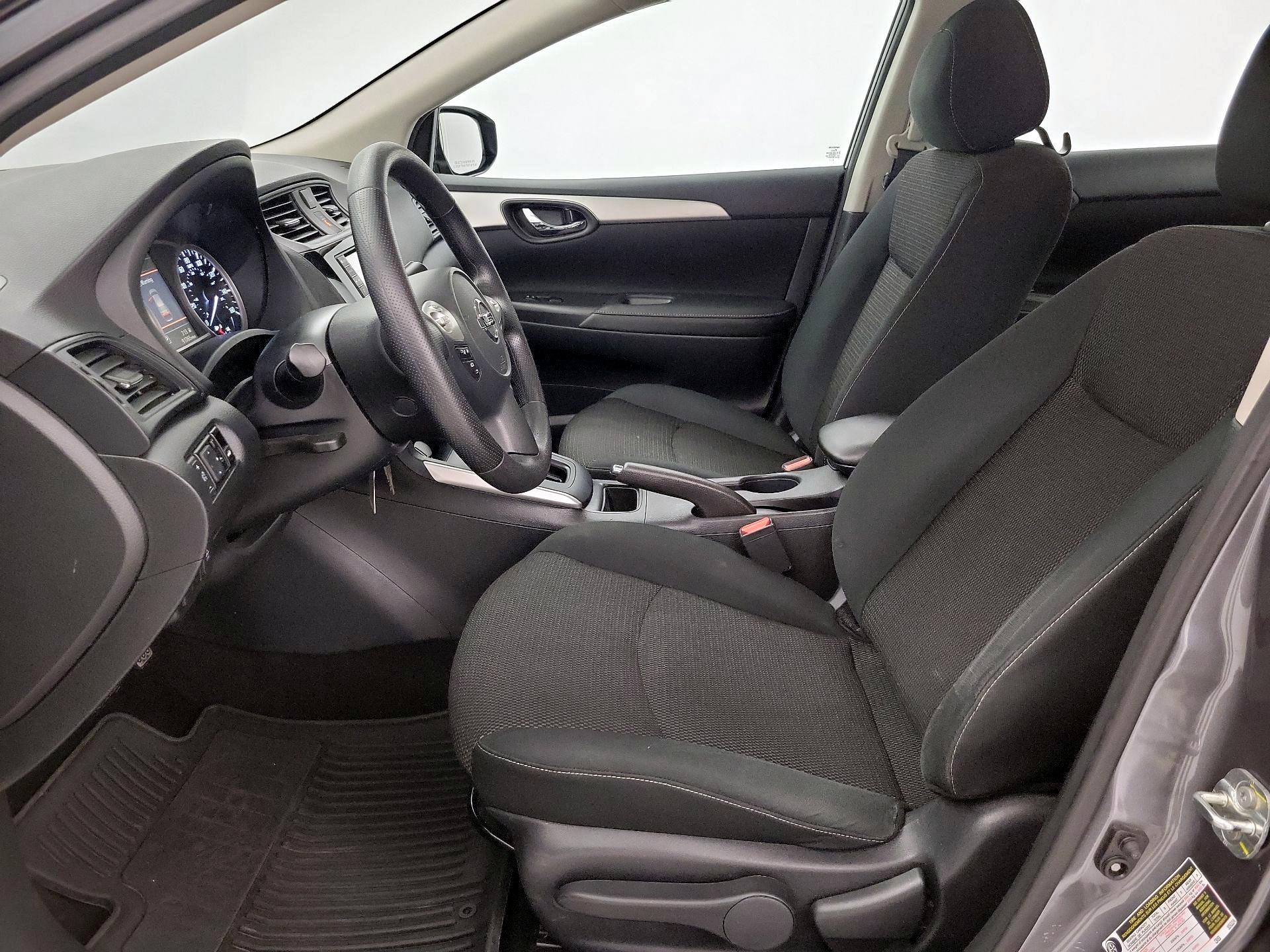 Thumbnail: 2019 Nissan Sentra - 11