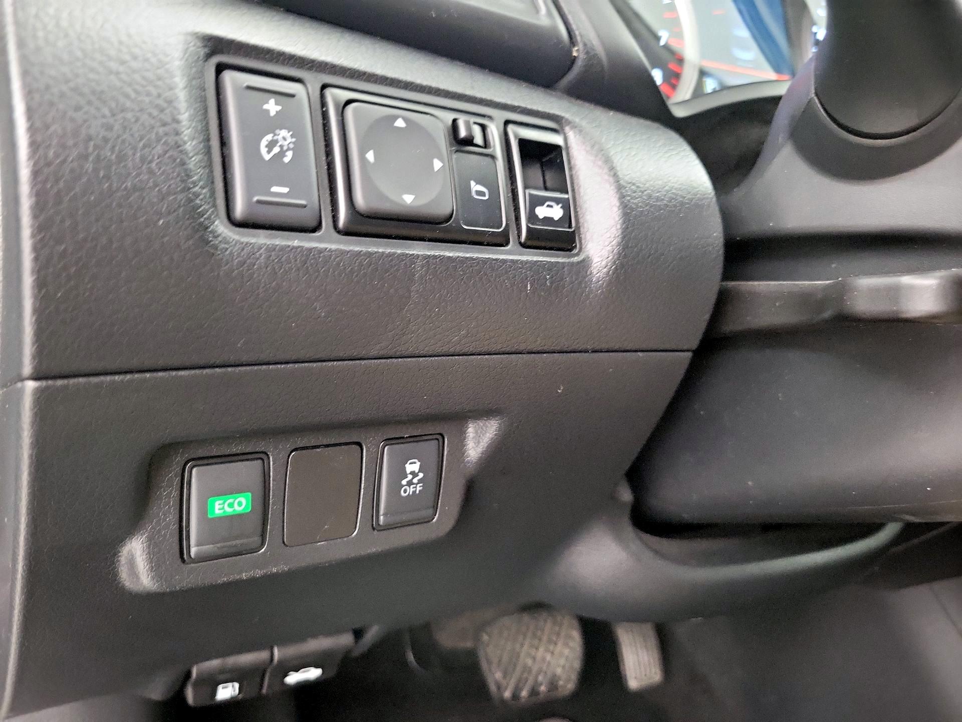 Thumbnail: 2019 Nissan Sentra - 13