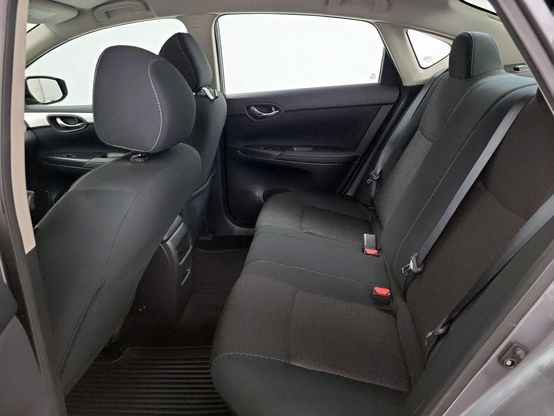 Thumbnail: 2019 Nissan Sentra - 19