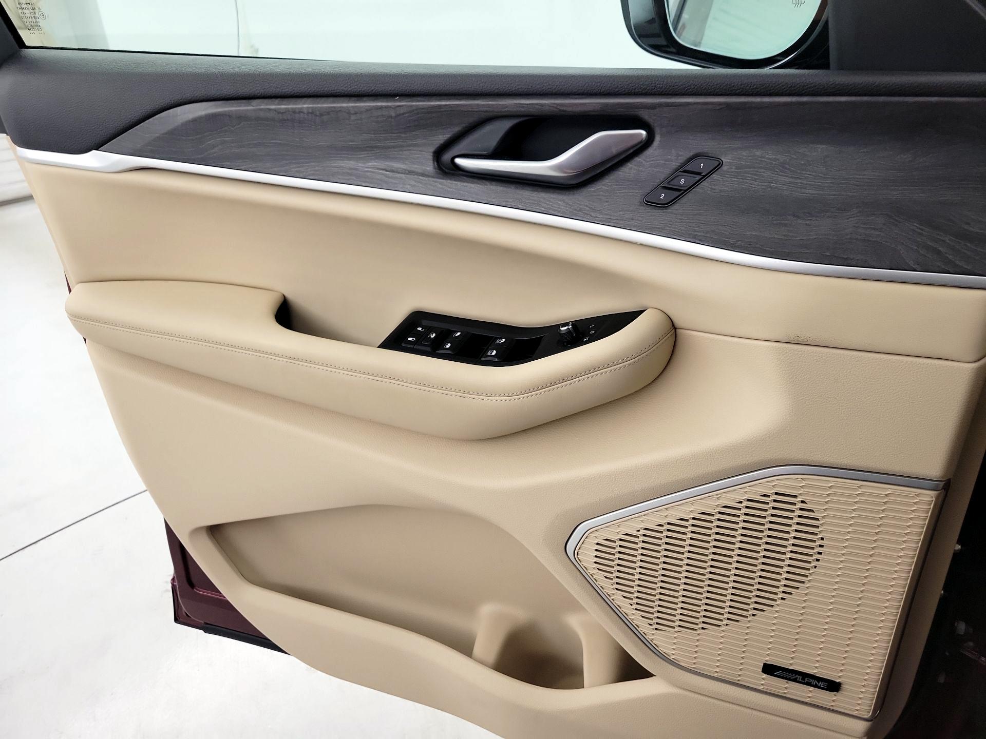 Thumbnail: 2021 Jeep Grand Cherokee L - 12